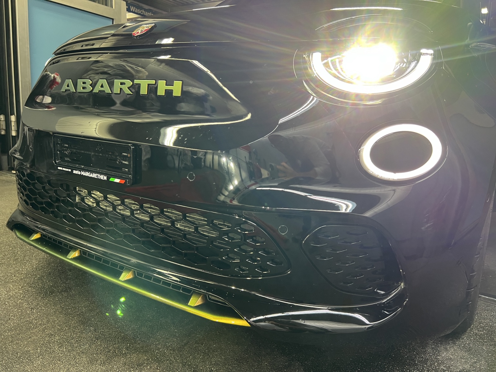 FIAT Abarth 500e Turismo-image-21