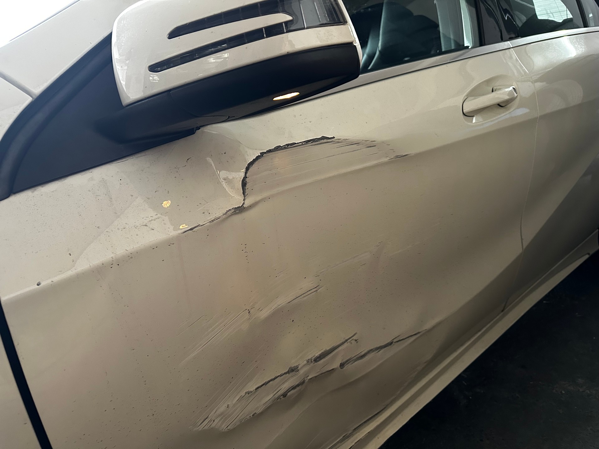 MERCEDES-BENZ A 200 AMG Line 7G-DCT-image-12