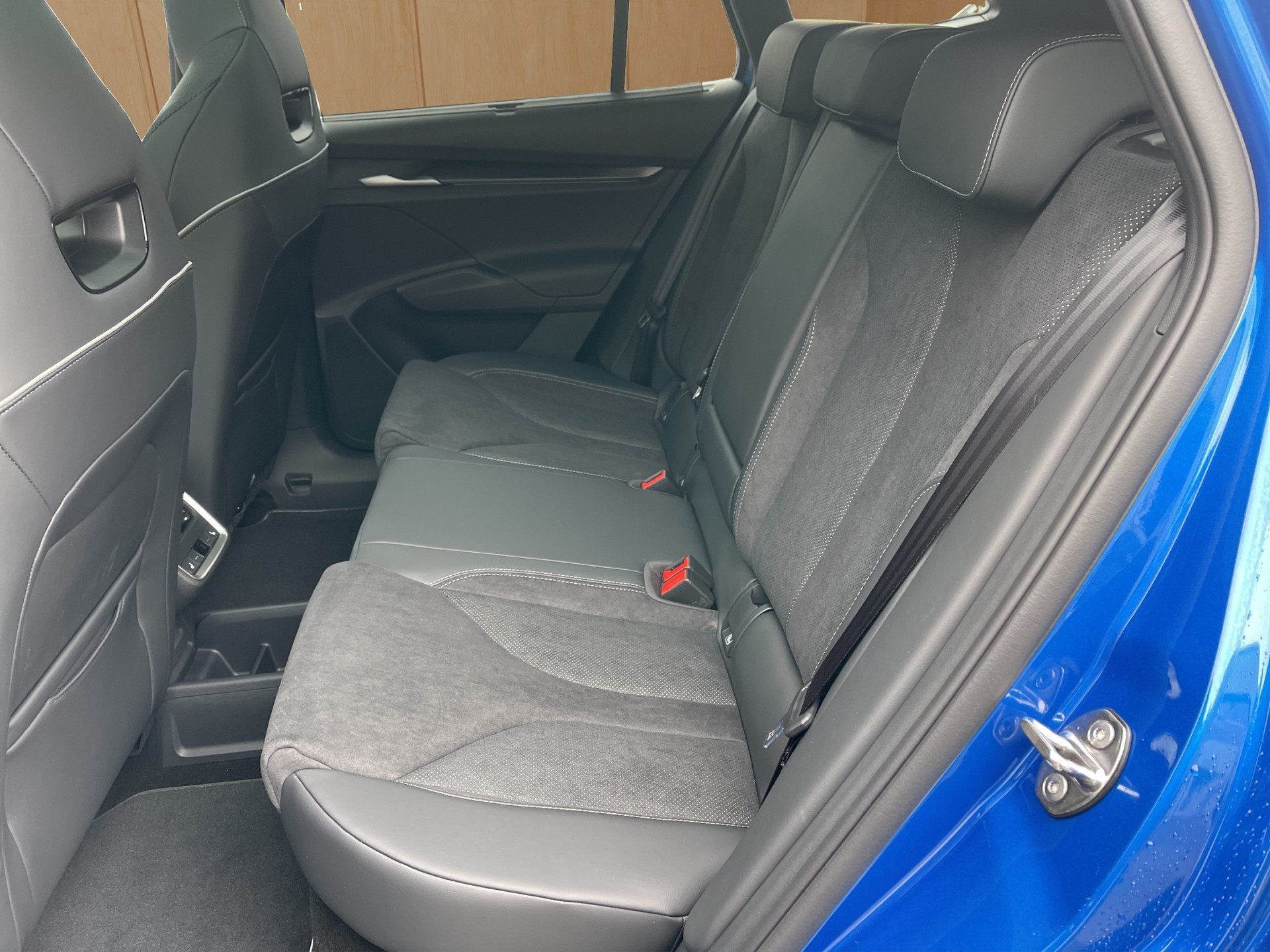 SKODA Enyaq 85x Sportline 4x4-image-8