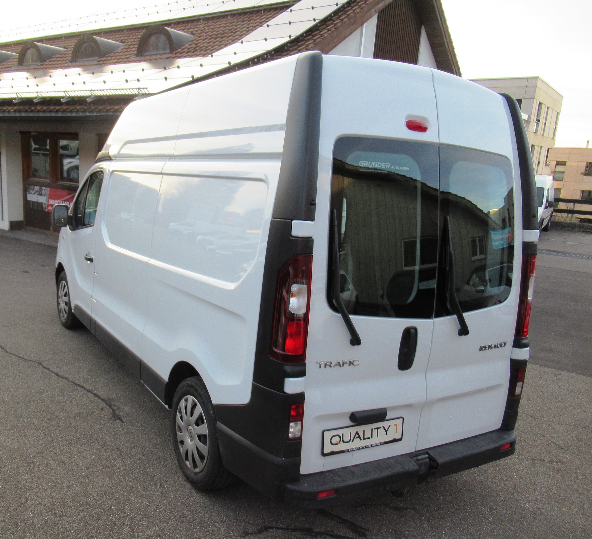 RENAULT Trafic 2.0 ENERGY dCi145 3.0t Business L2H2-showroom-element-2