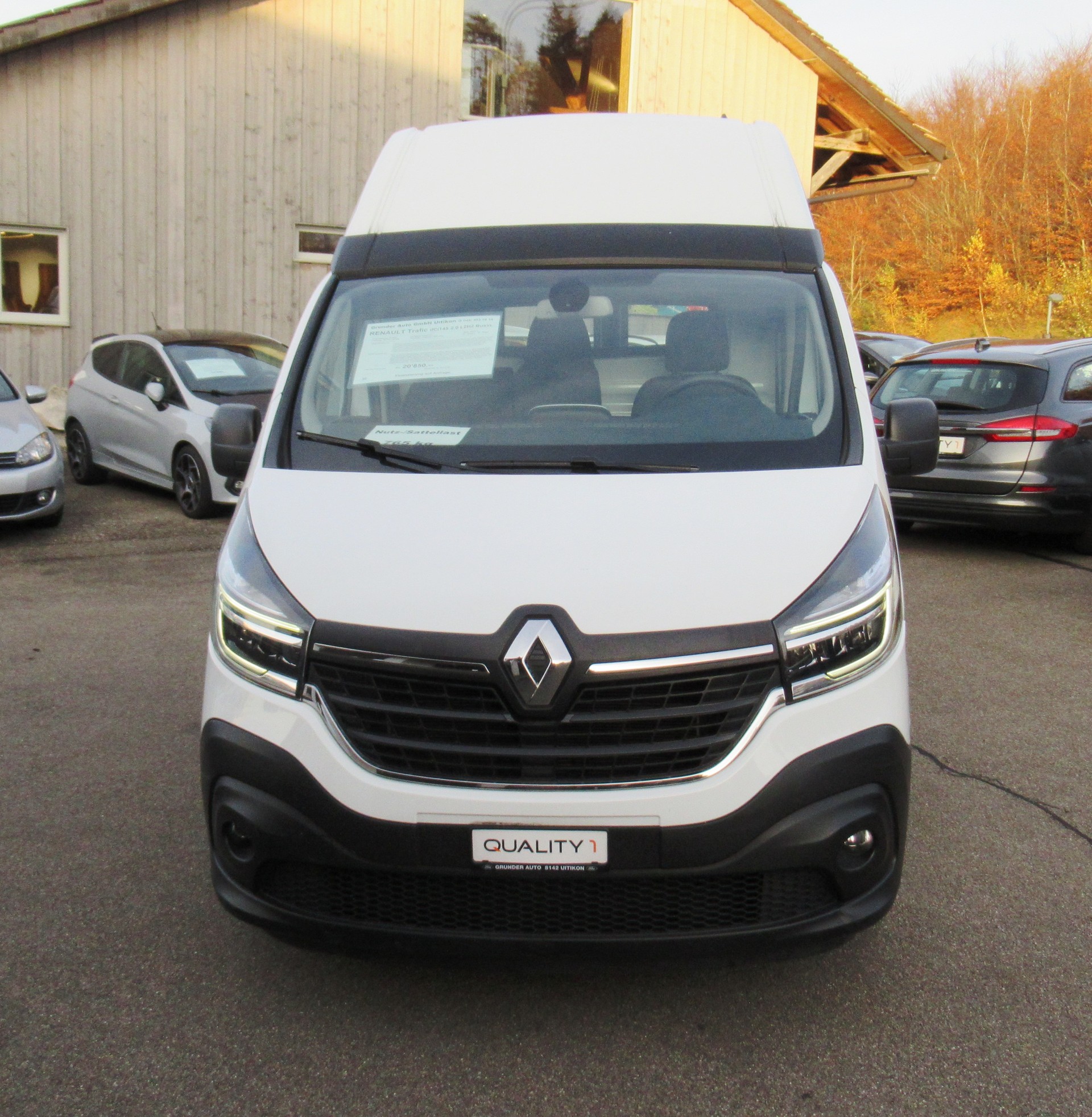 RENAULT Trafic 2.0 ENERGY dCi145 3.0t Business L2H2-showroom-element-1