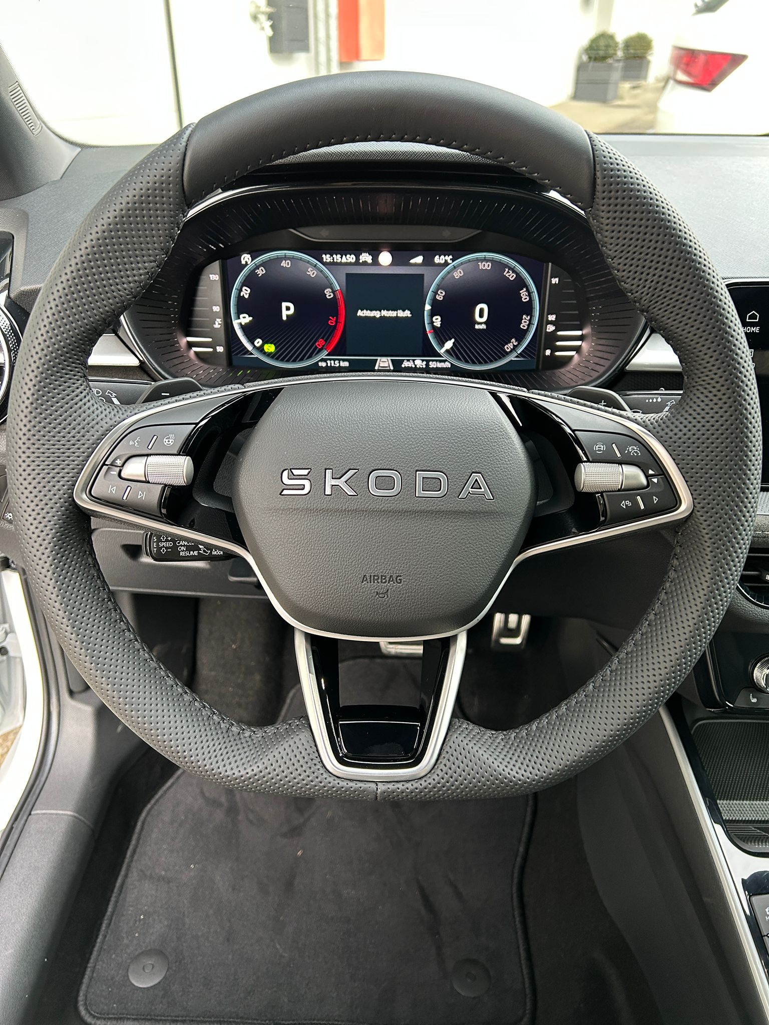 SKODA Fabia 1.0 TSI Dynamic DSG-image-14