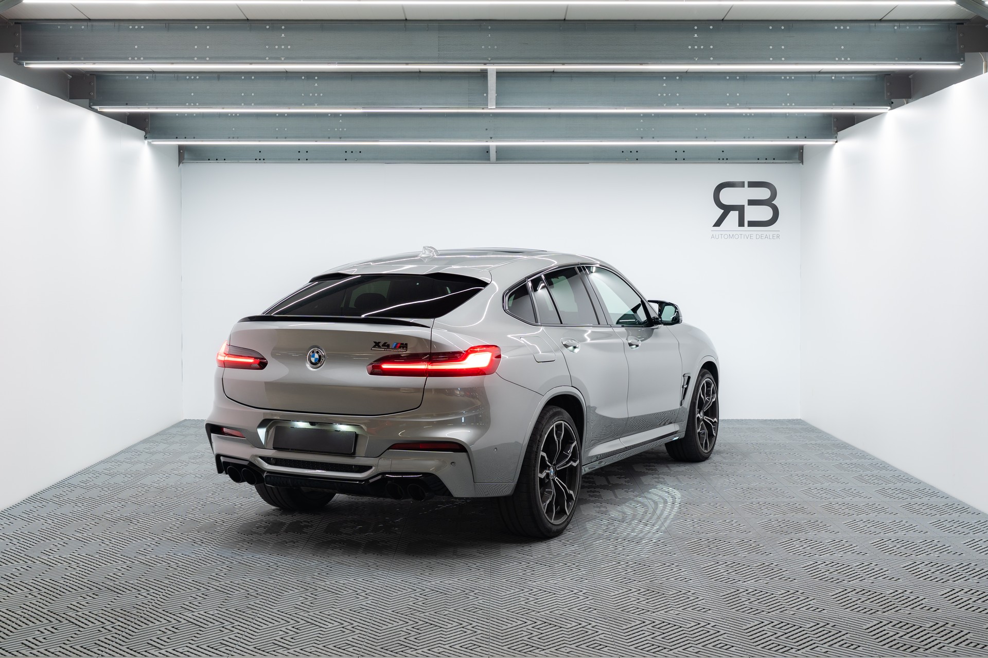 BMW X4M M Competition Steptronic-image-2