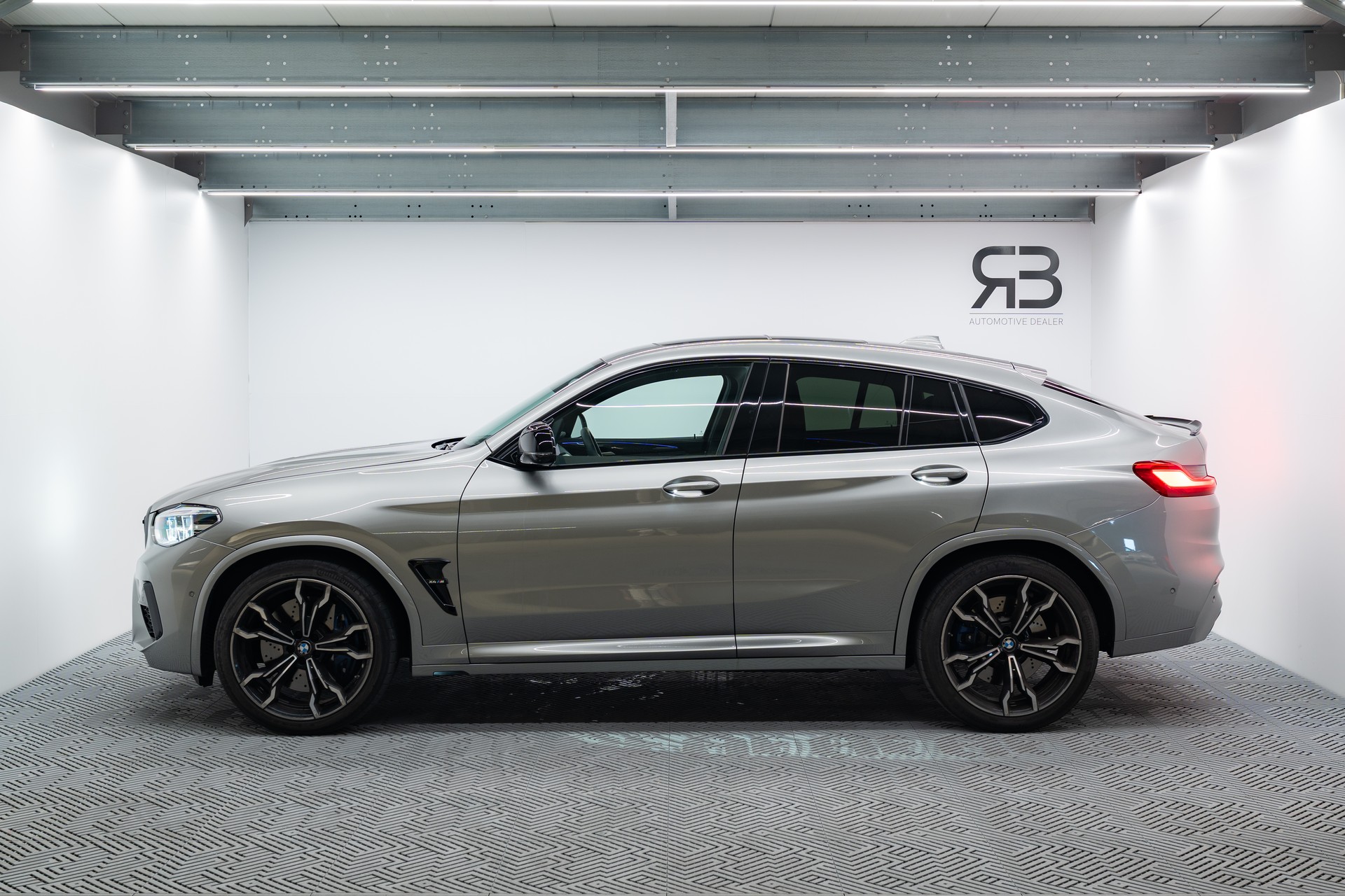 BMW X4M M Competition Steptronic-image-4