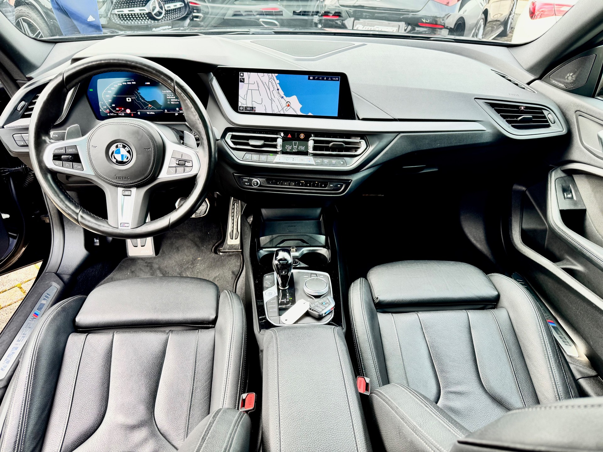 BMW M235i Gran Coupé xDrive Steptronic-image-7
