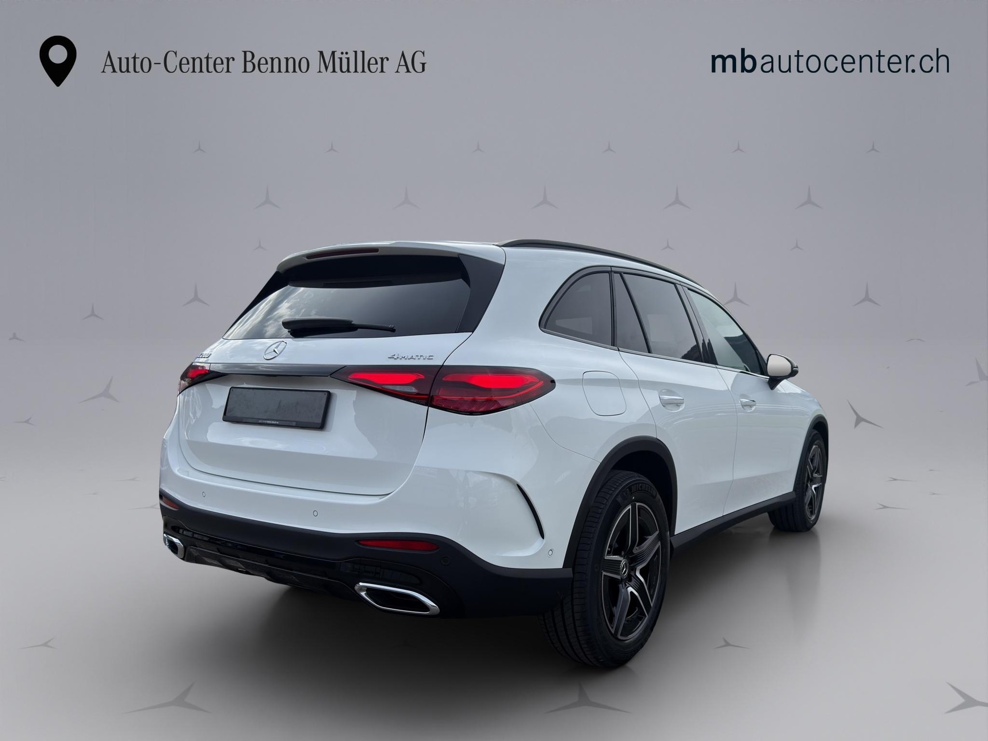 MERCEDES-BENZ GLC 200 AMG Line 4matic-image-5