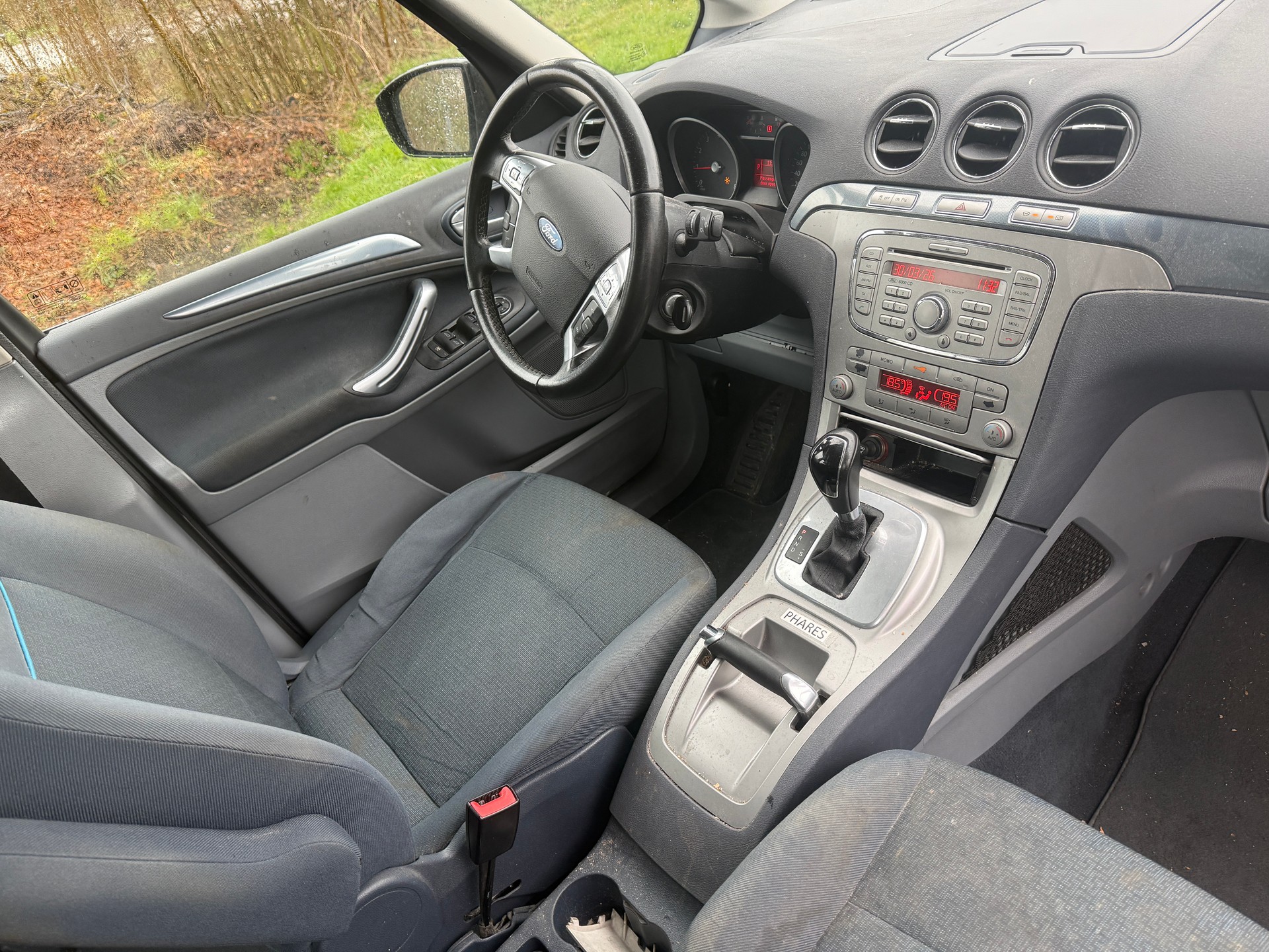 FORD Galaxy 2.3i Ghia Automatic-image-7