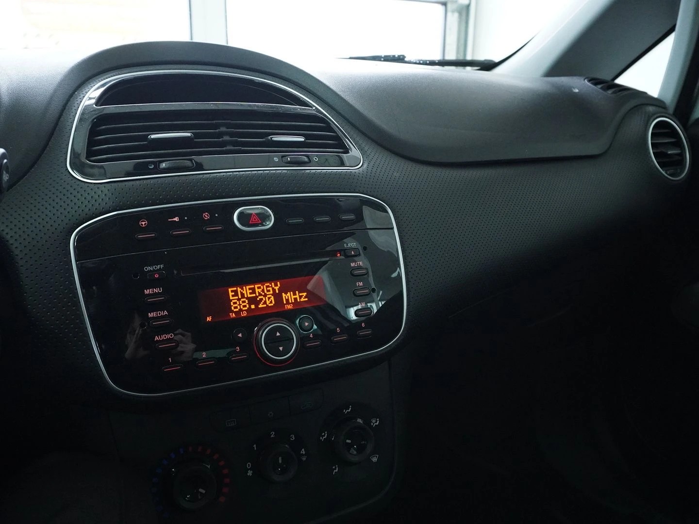 FIAT Punto Evo 1.4 16V Dynamic-image-6