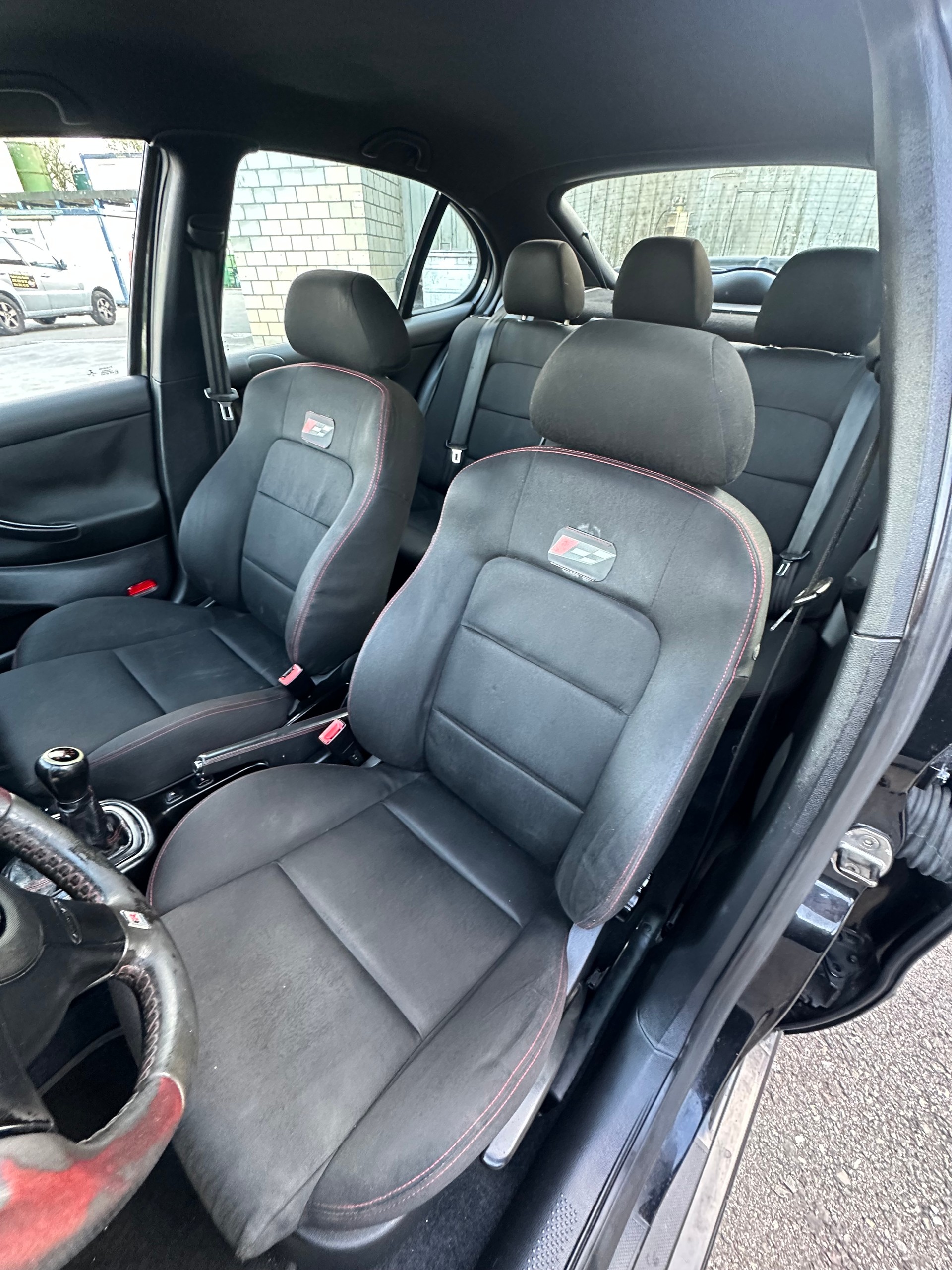 SEAT Leon 1.8 T Cupra R-image-5