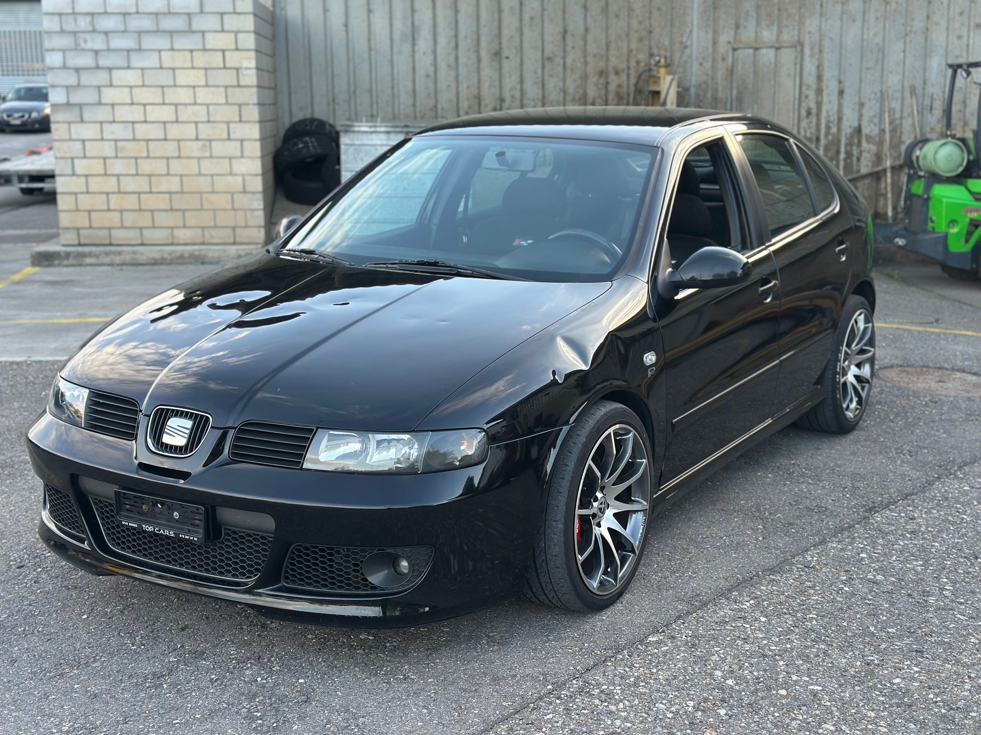 SEAT Leon 1.8 T Cupra R-image-1