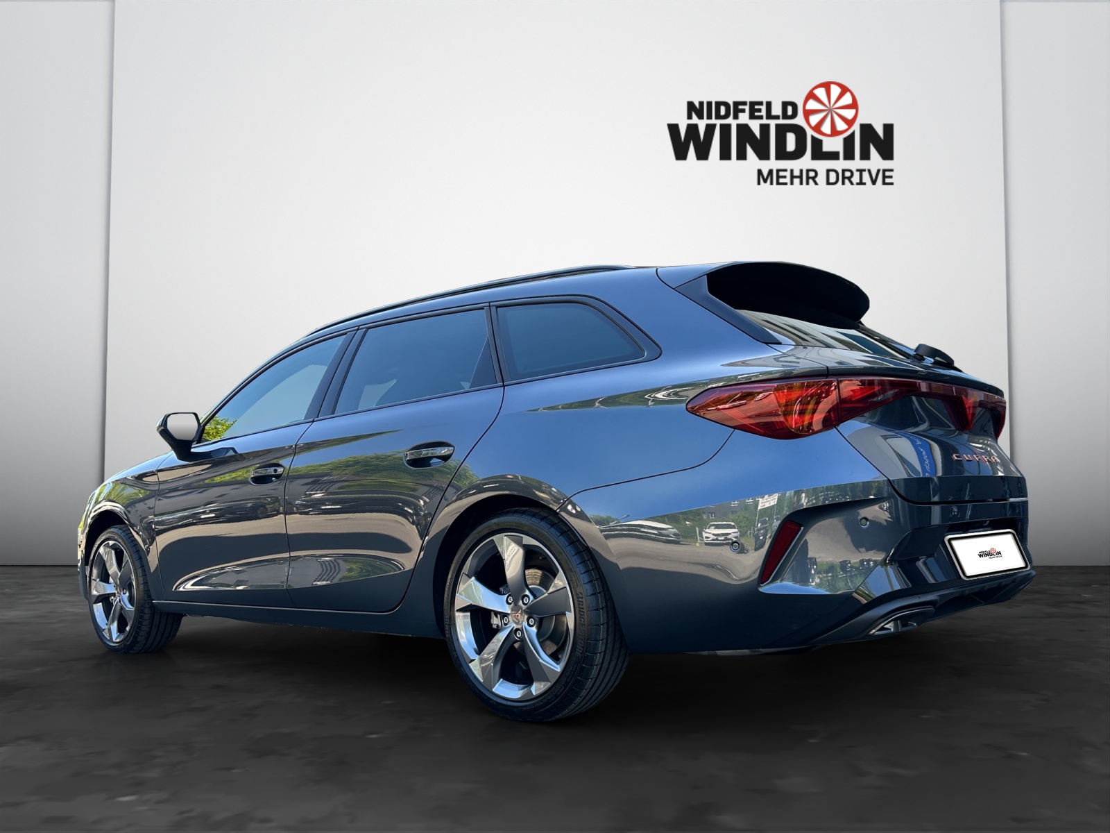 SEAT LEON ST 2.0 TSI Prime Edition DSG 4Drive-showroom-element-3