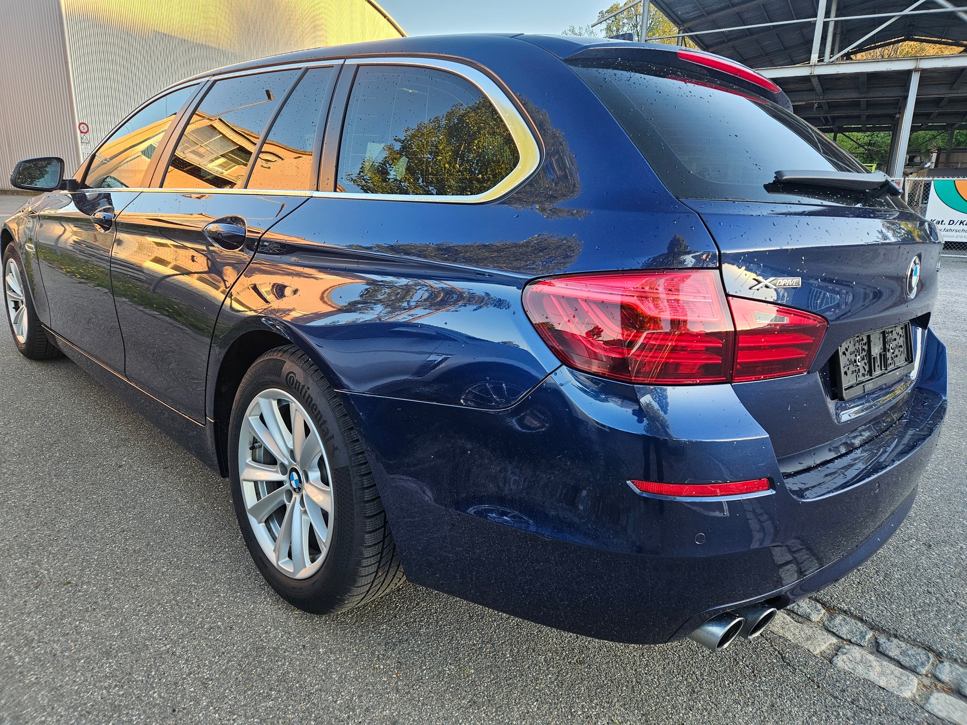 BMW 520d Touring xDrive Luxury Line Steptronic-image-5