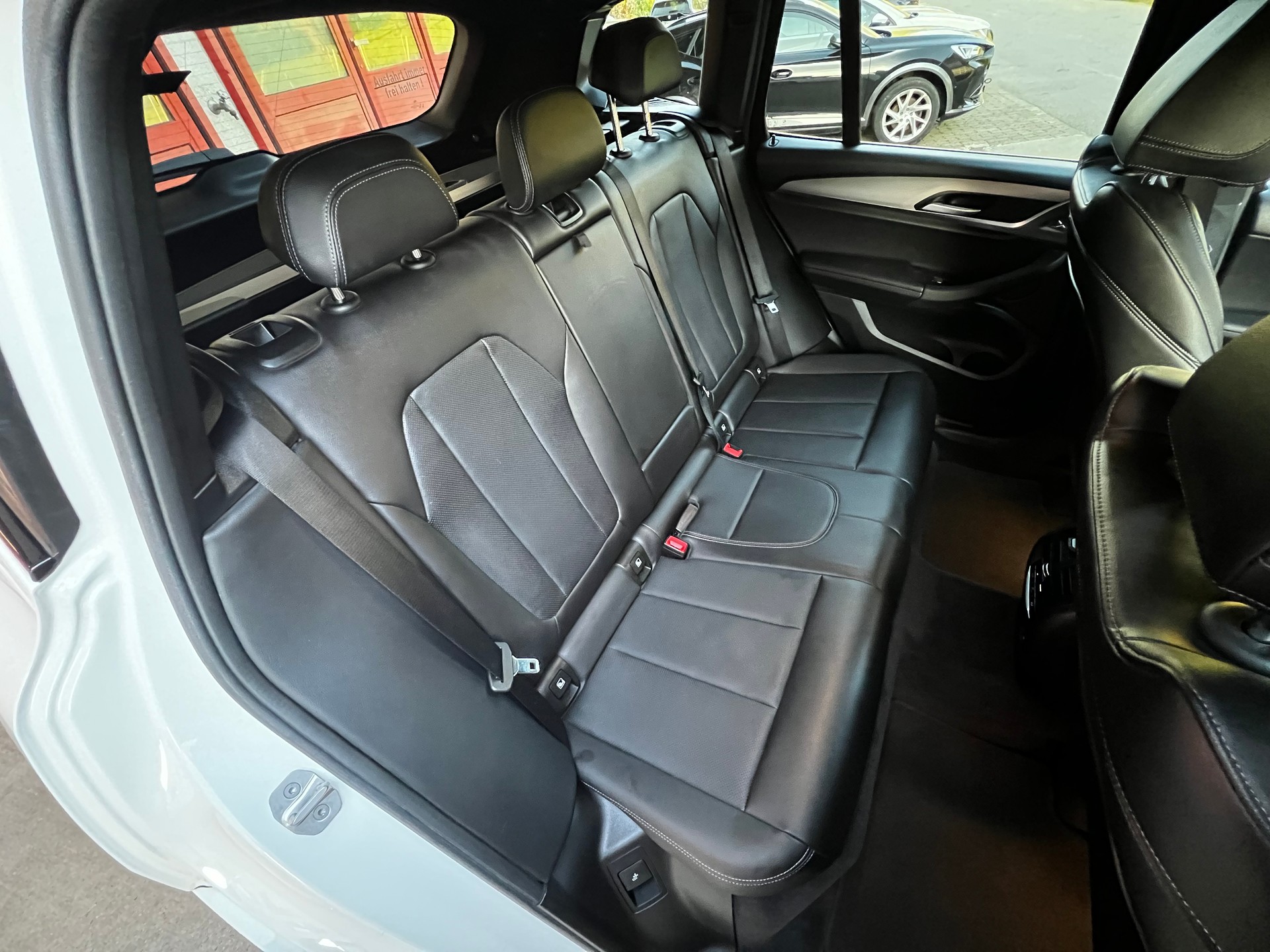 BMW X3 xDrive 48V 20d M Sport / Facelift / M-Paket-image-8