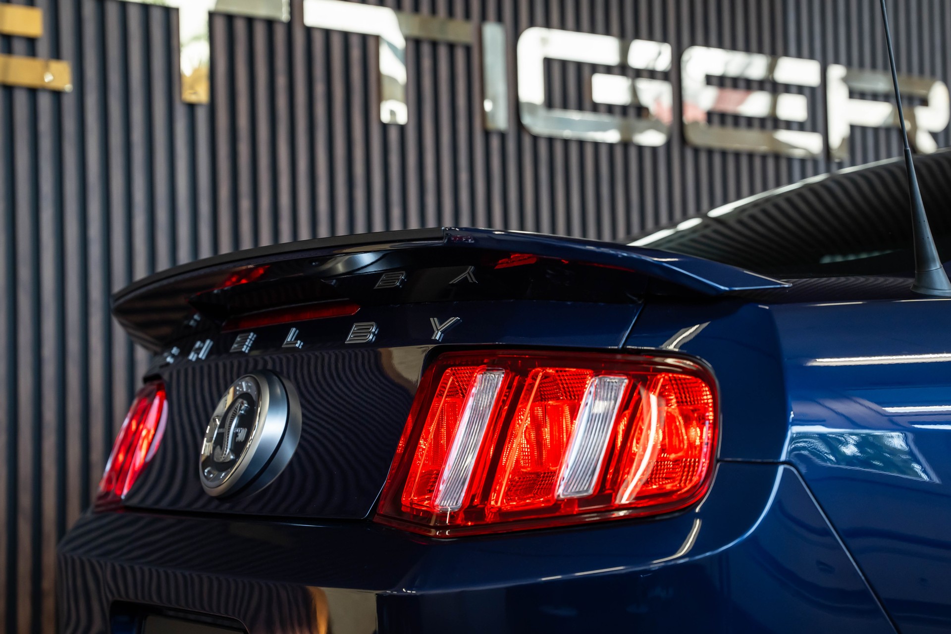 FORD MUSTANG Shelby GT 500 SVT-image-7