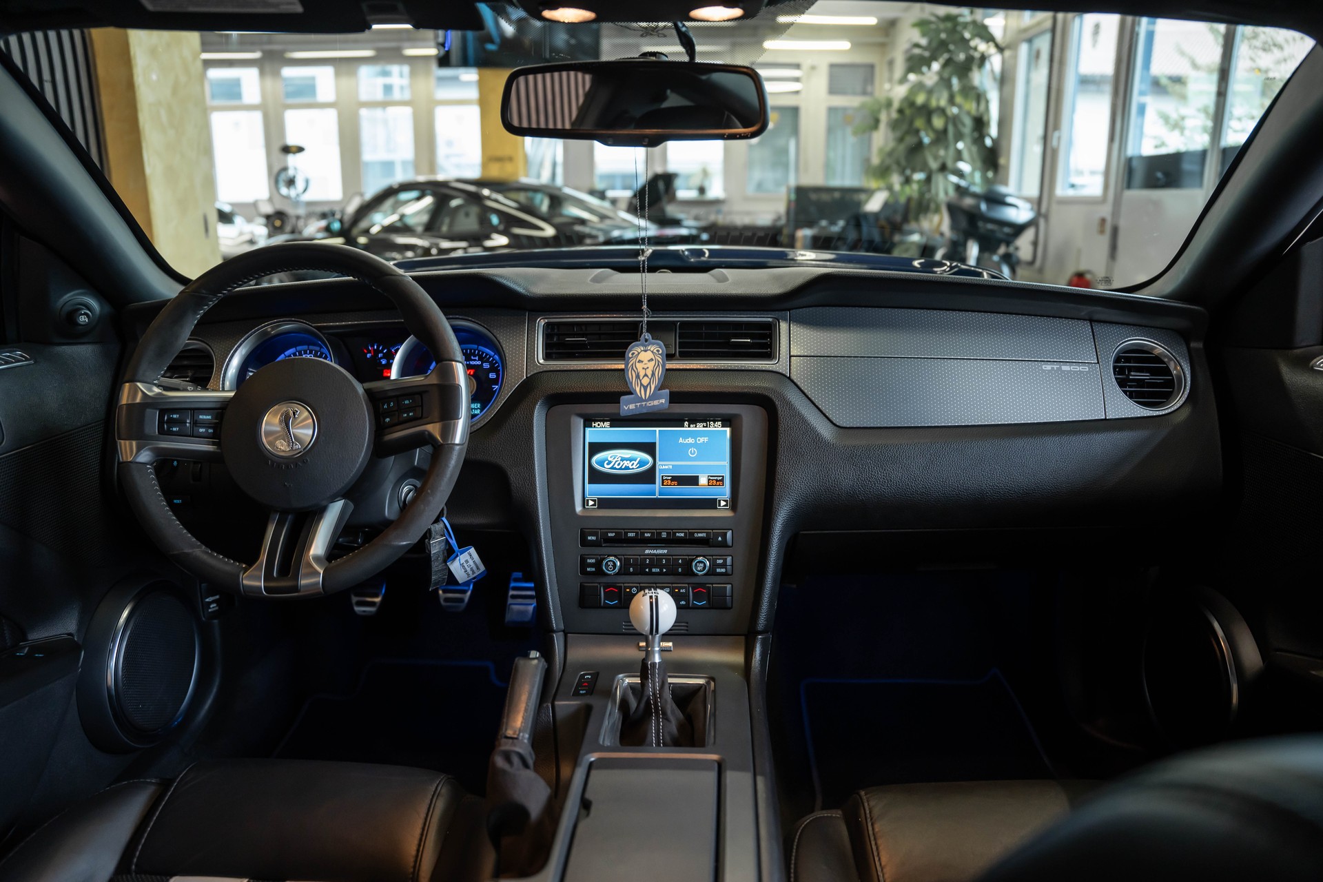 FORD MUSTANG Shelby GT 500 SVT-image-10