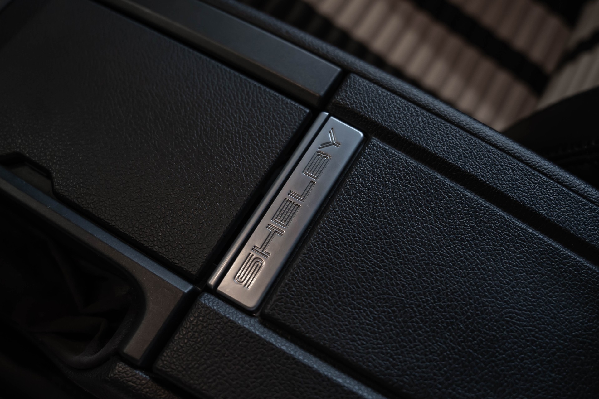 FORD MUSTANG Shelby GT 500 SVT-image-26