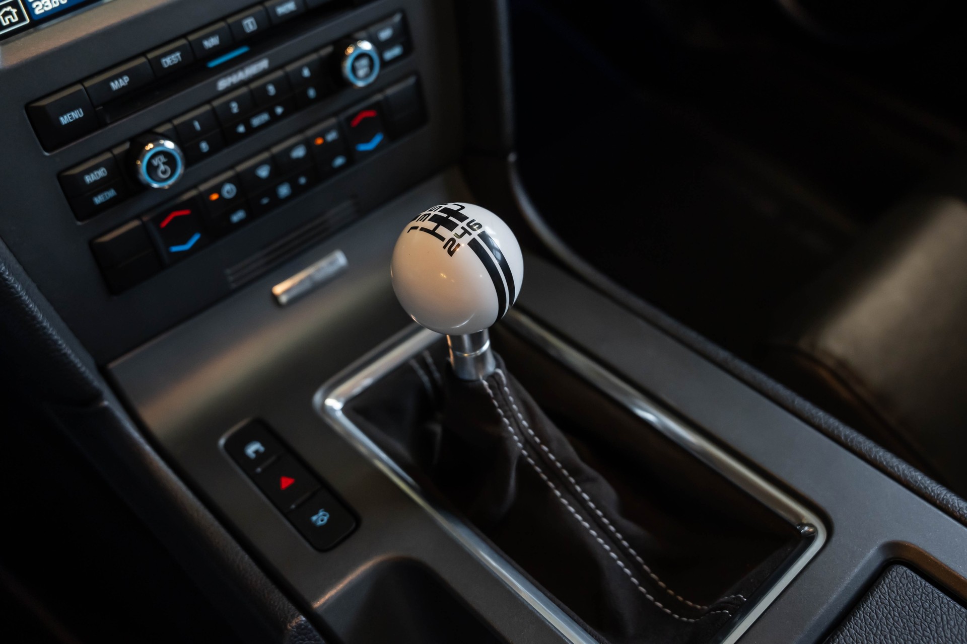 FORD MUSTANG Shelby GT 500 SVT-image-22