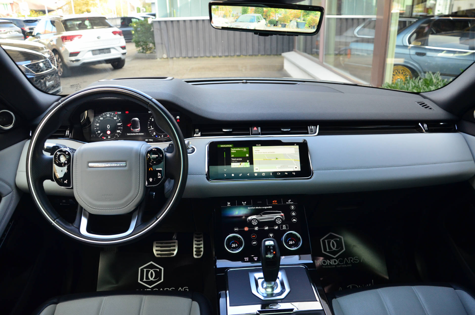 LAND ROVER Range Rover Evoque 2.0 T 250 First Edition-image-8