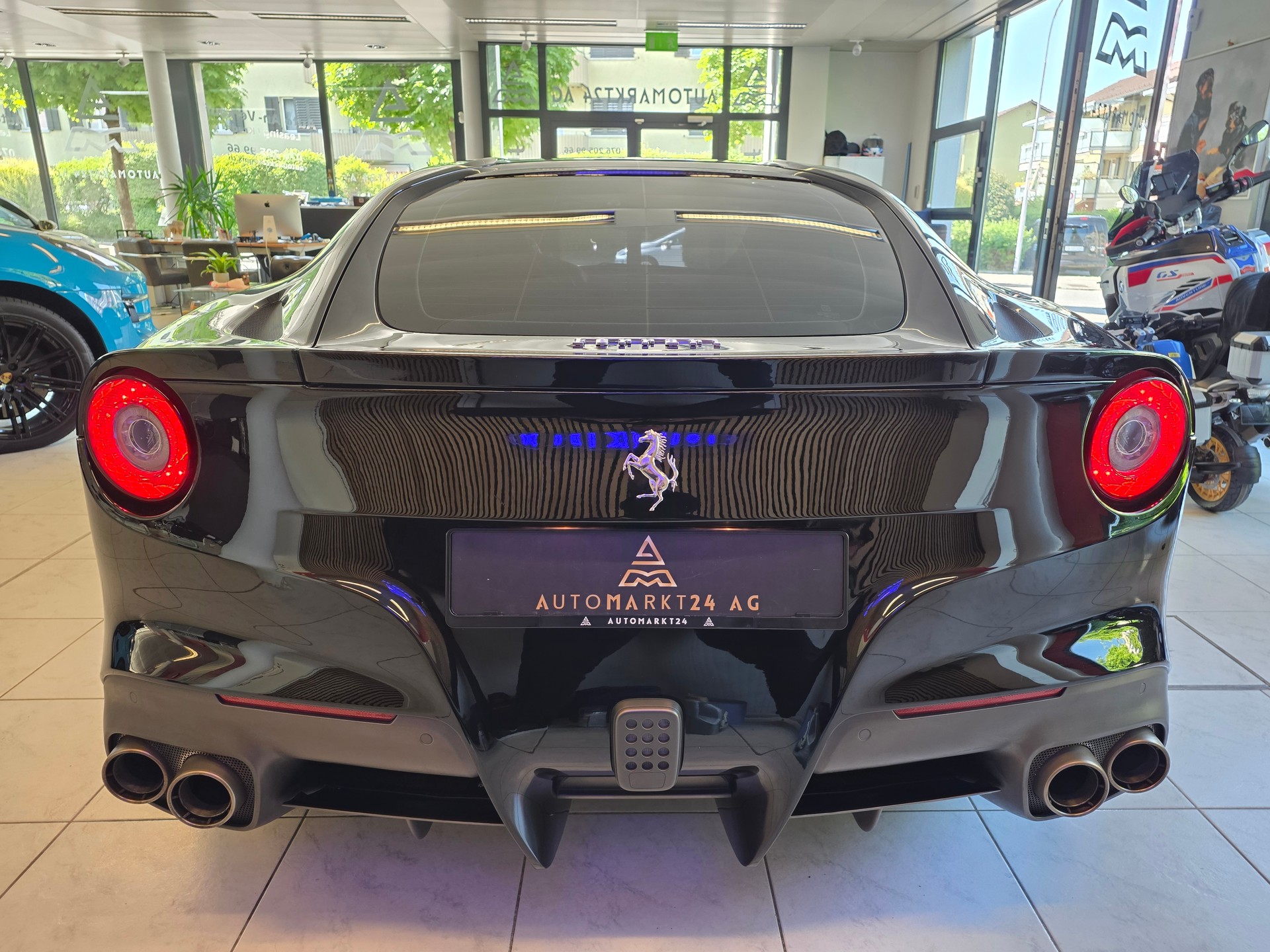 FERRARI F12 6.3 !!! MIT FERRARI POWER GARANTIE BIS 03.2027 !!! Bremsen alle Neu !!!-image-14