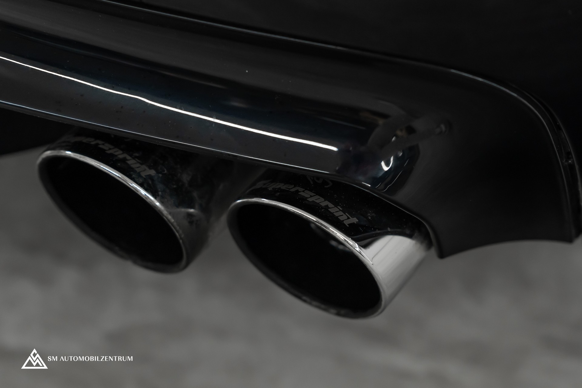BMW M5 / Panorama / Sitzbelüftung / Head-Up-image-12