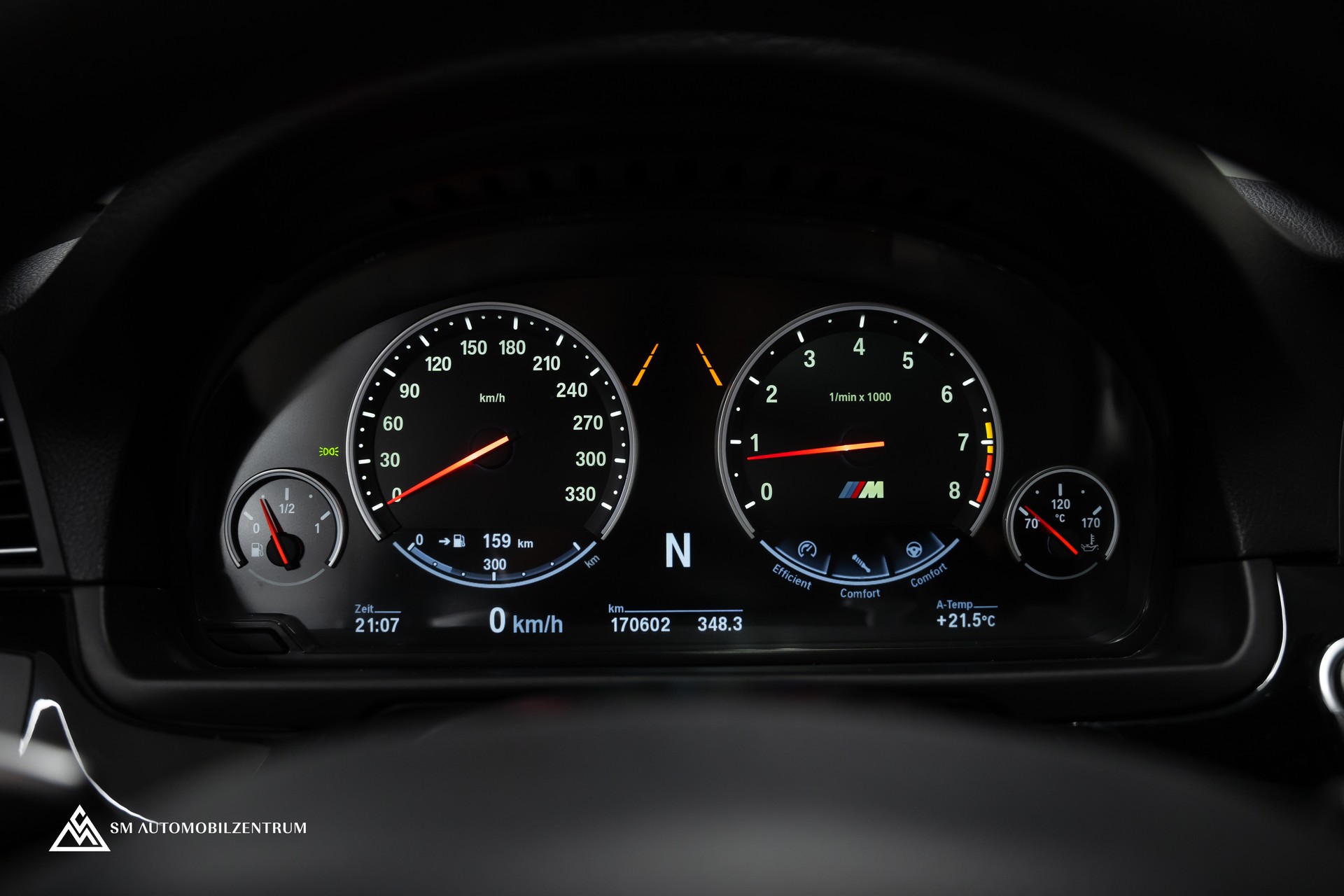 BMW M5 / Panorama / Sitzbelüftung / Head-Up-image-30