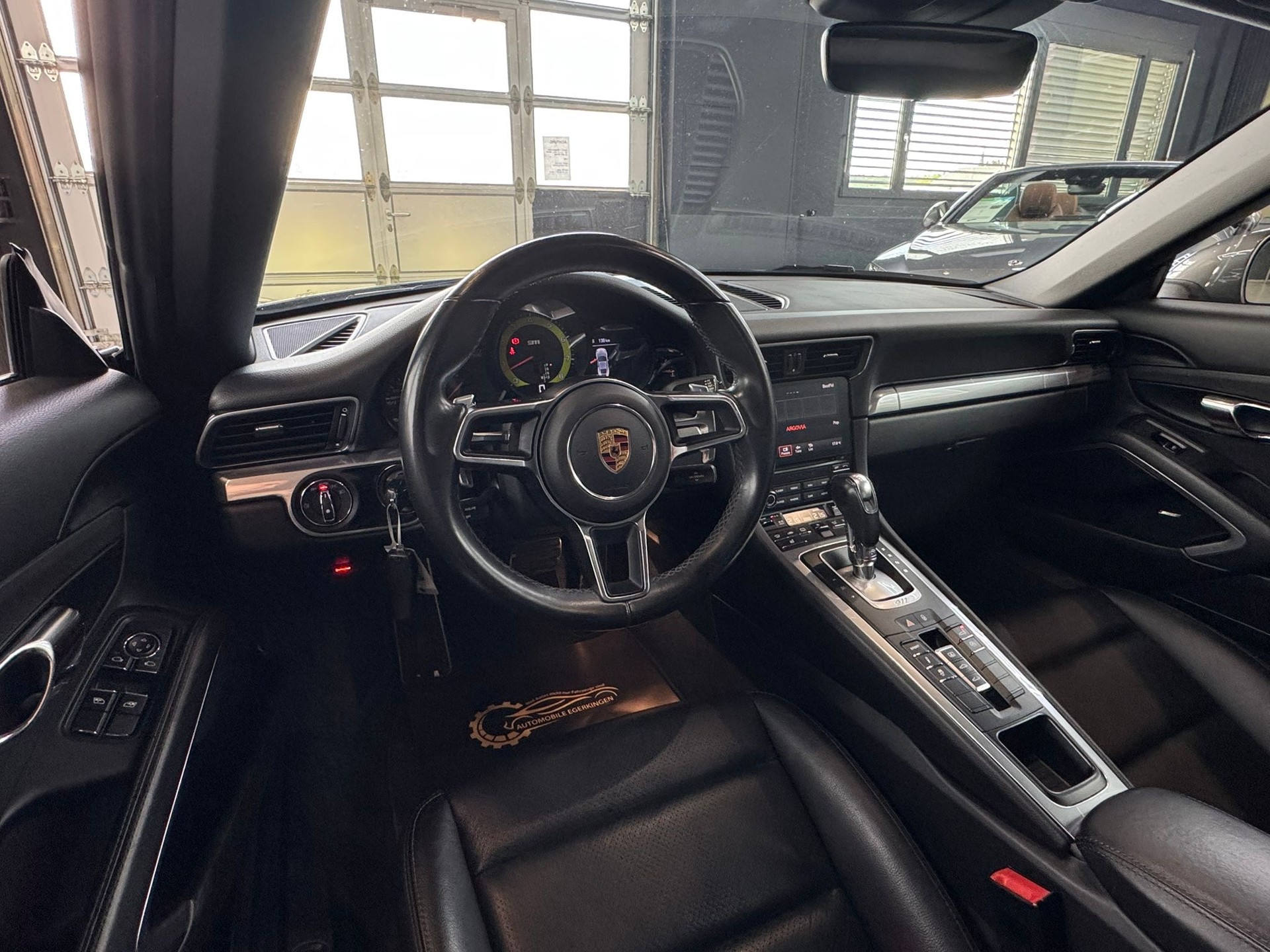 PORSCHE 911 Carrera 4 PDK - Porsche approved-image-8