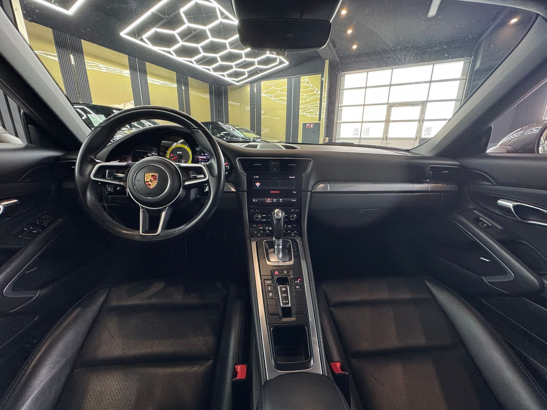 PORSCHE 911 Carrera 4 PDK - Porsche approved-image-13
