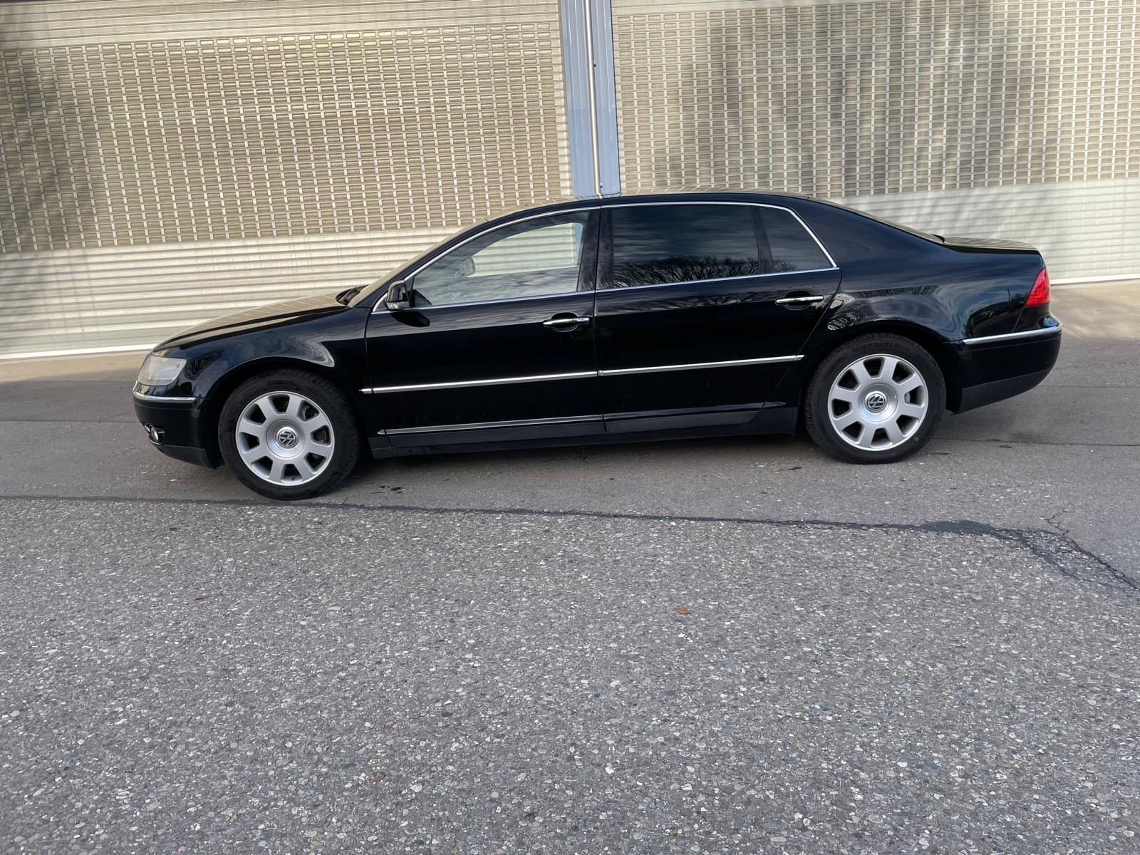 VW Phaeton L 3.2 V6 4Motion-image-2