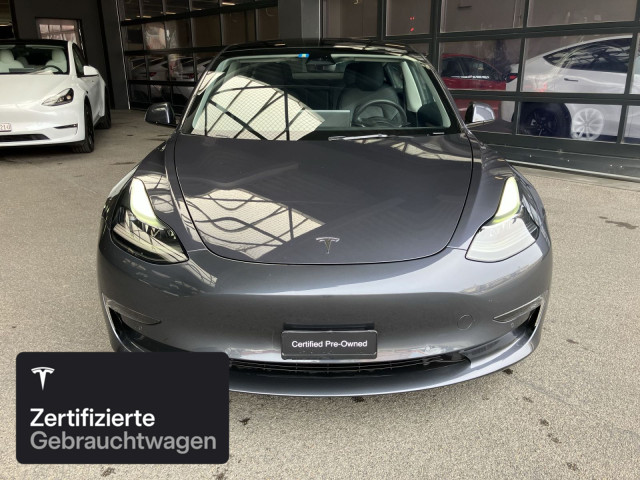 TESLA Model 3 Long Range AWD-showroom-element-2