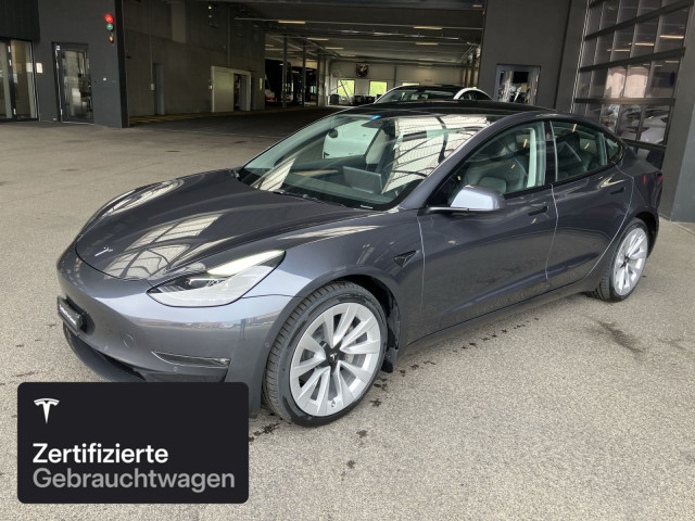 TESLA Model 3 Long Range AWD-showroom-element-1