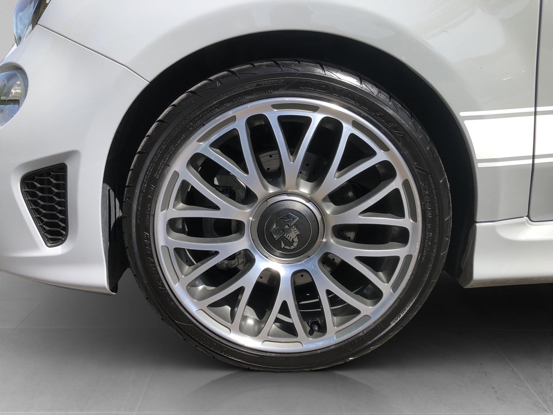 FIAT 595 1.4 16V Turbo Abarth 595-image-7