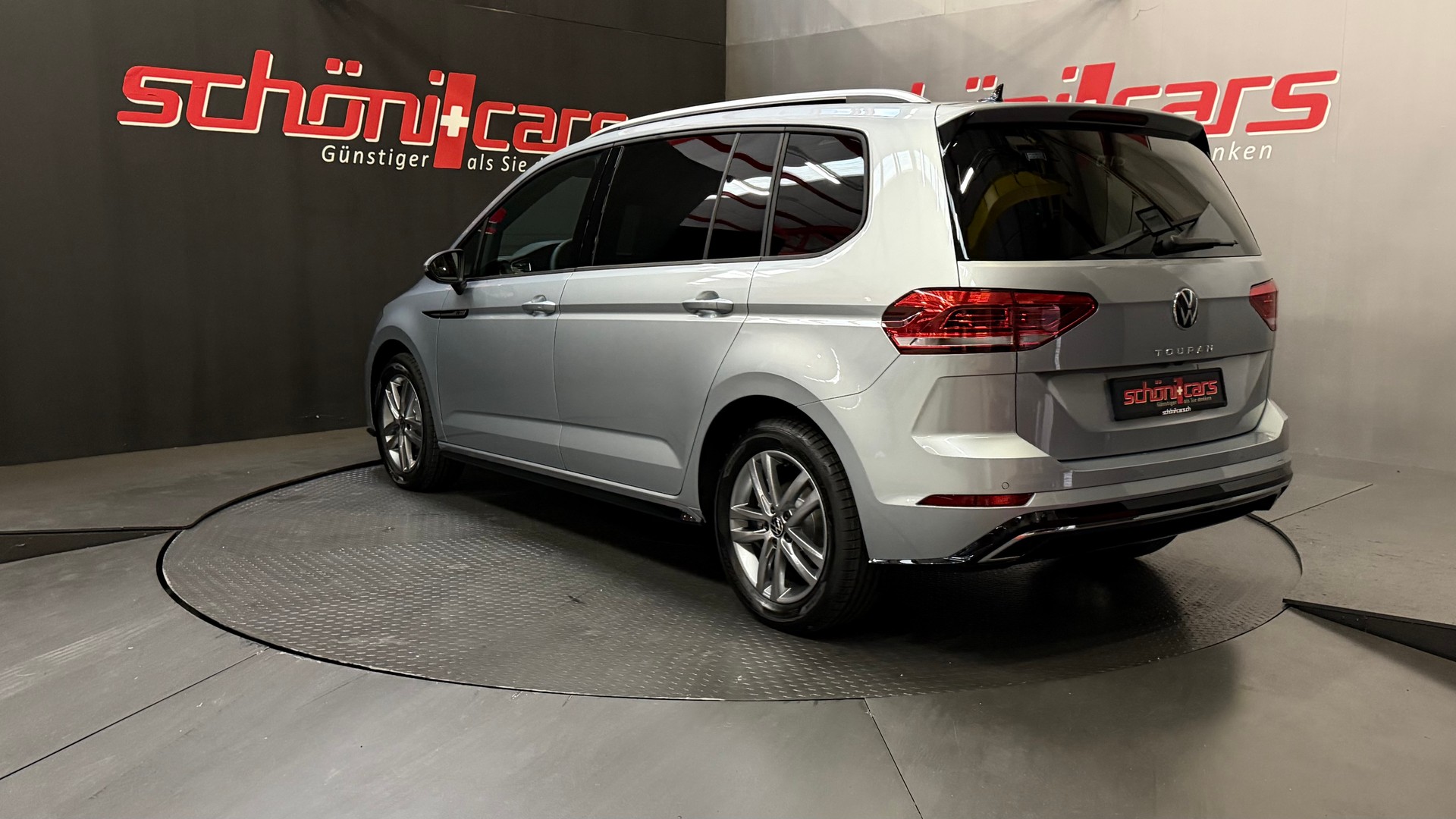 VW Touran 1.5 TSI EVO R-Line DSG Panorama-showroom-element-3