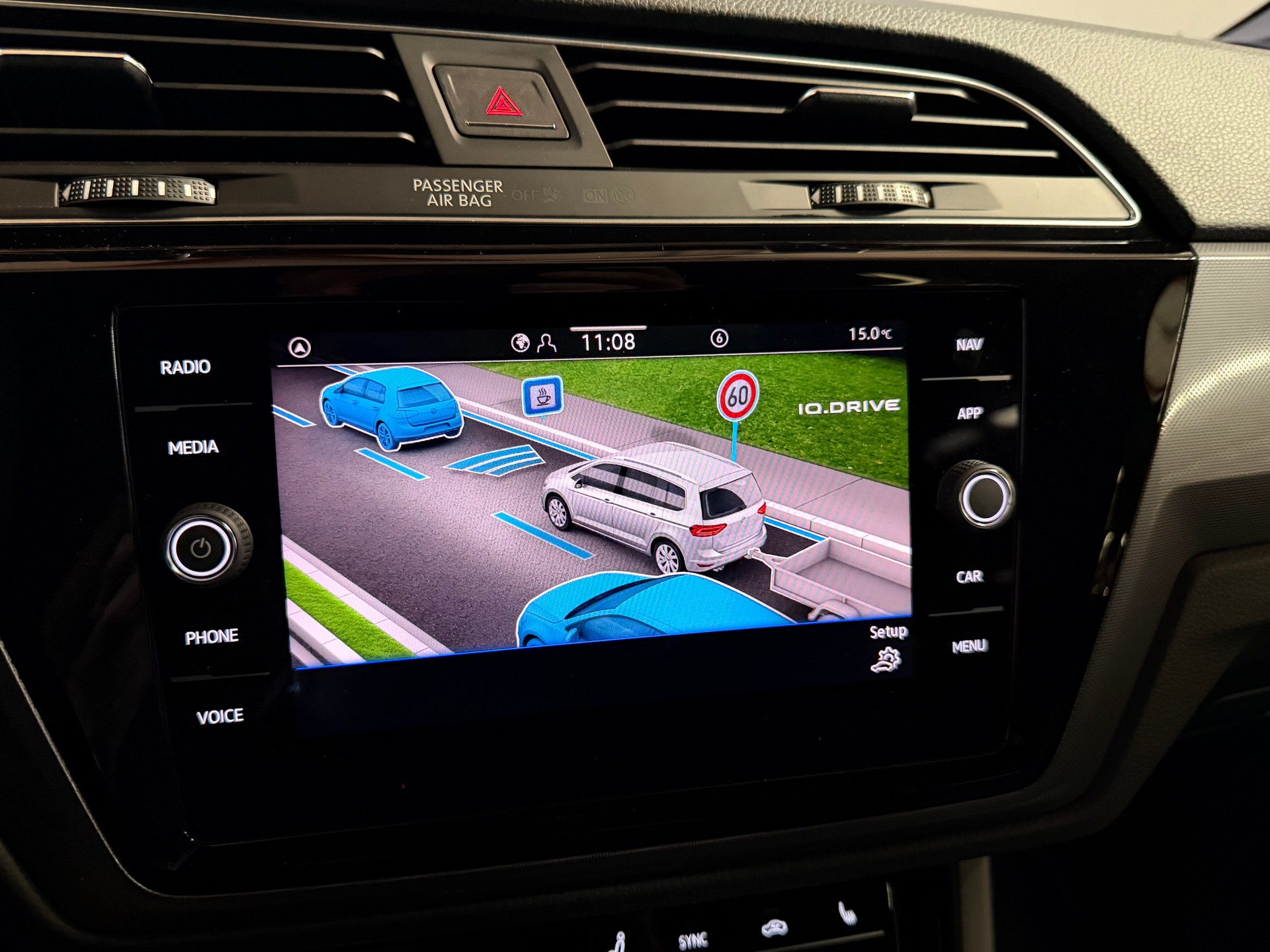 VW Touran 1.5 TSI EVO R-Line DSG Panorama-image-30