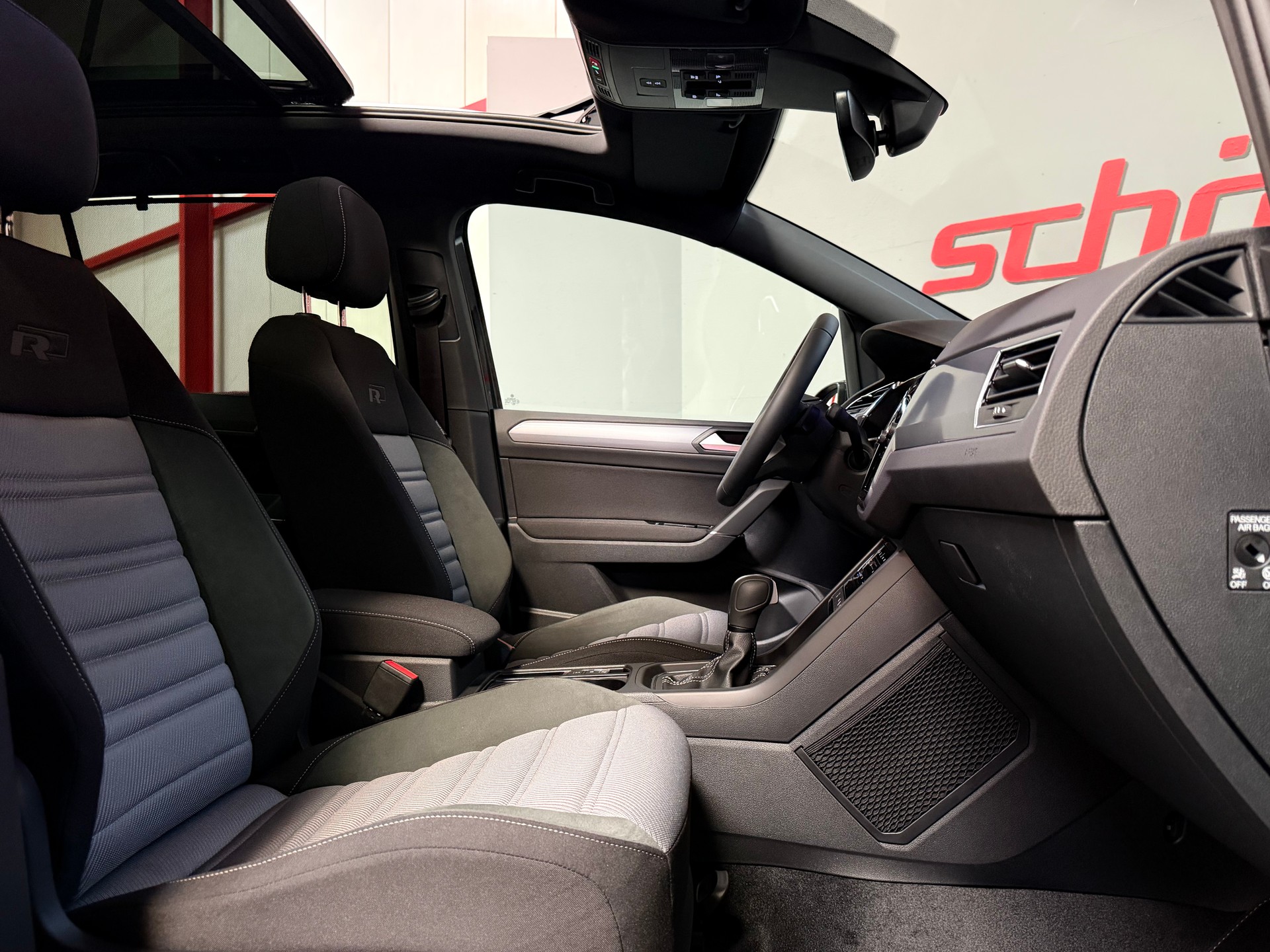 VW Touran 1.5 TSI EVO R-Line DSG Panorama-image-20