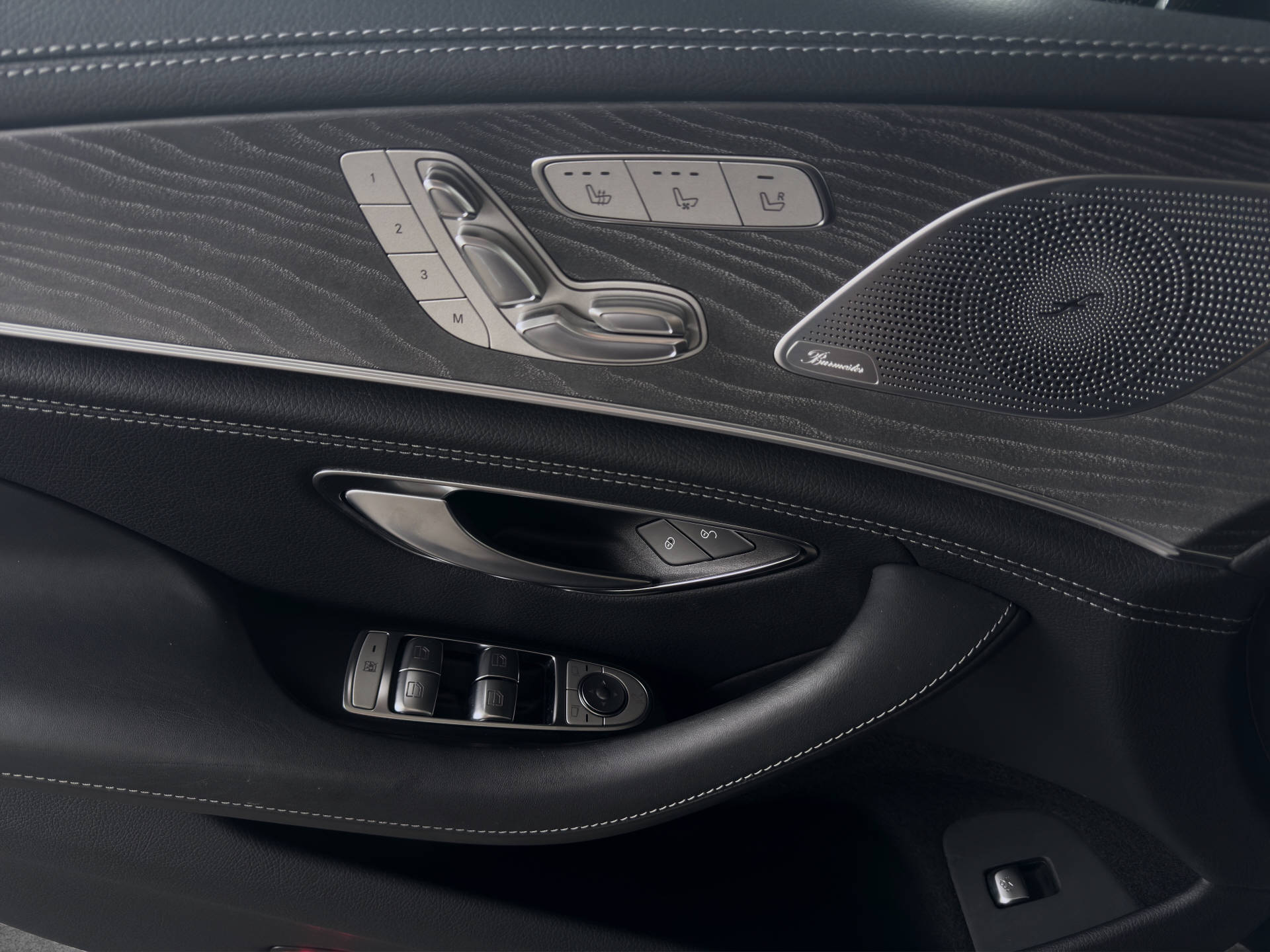 MERCEDES-BENZ AMG GT 43 4matic+-image-11