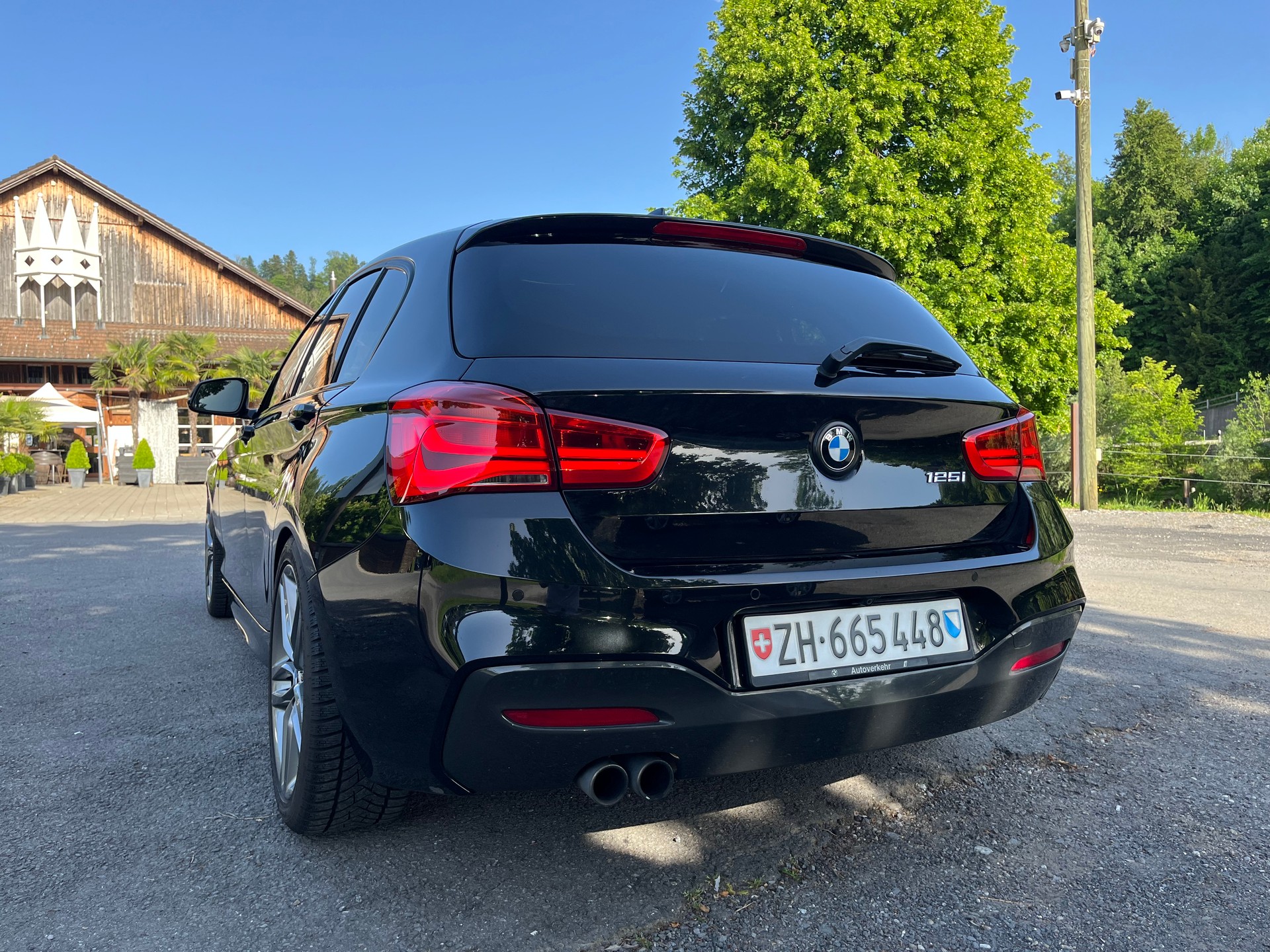 BMW 125i-image-3