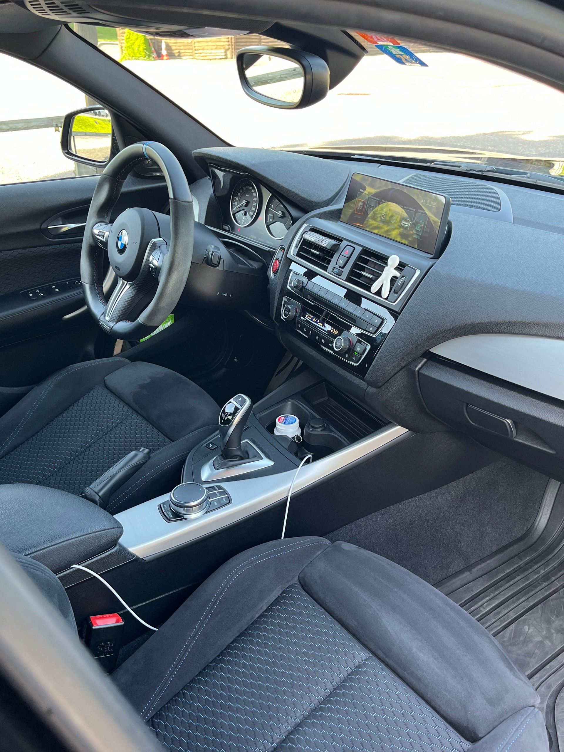 BMW 125i-image-8