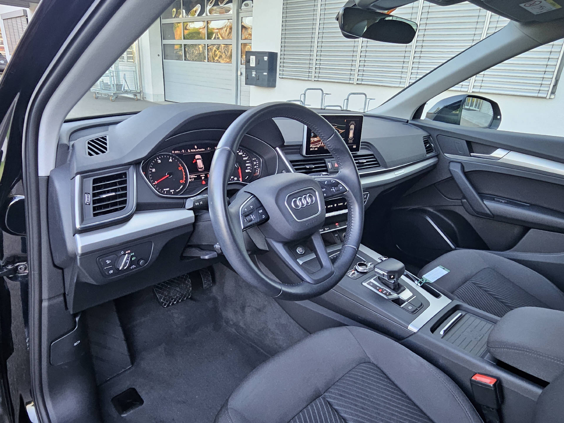 AUDI Q5 2.0 40 TDI quattro S-Tronic * Frisch ab MFK * Frisch ab Service *-image-11