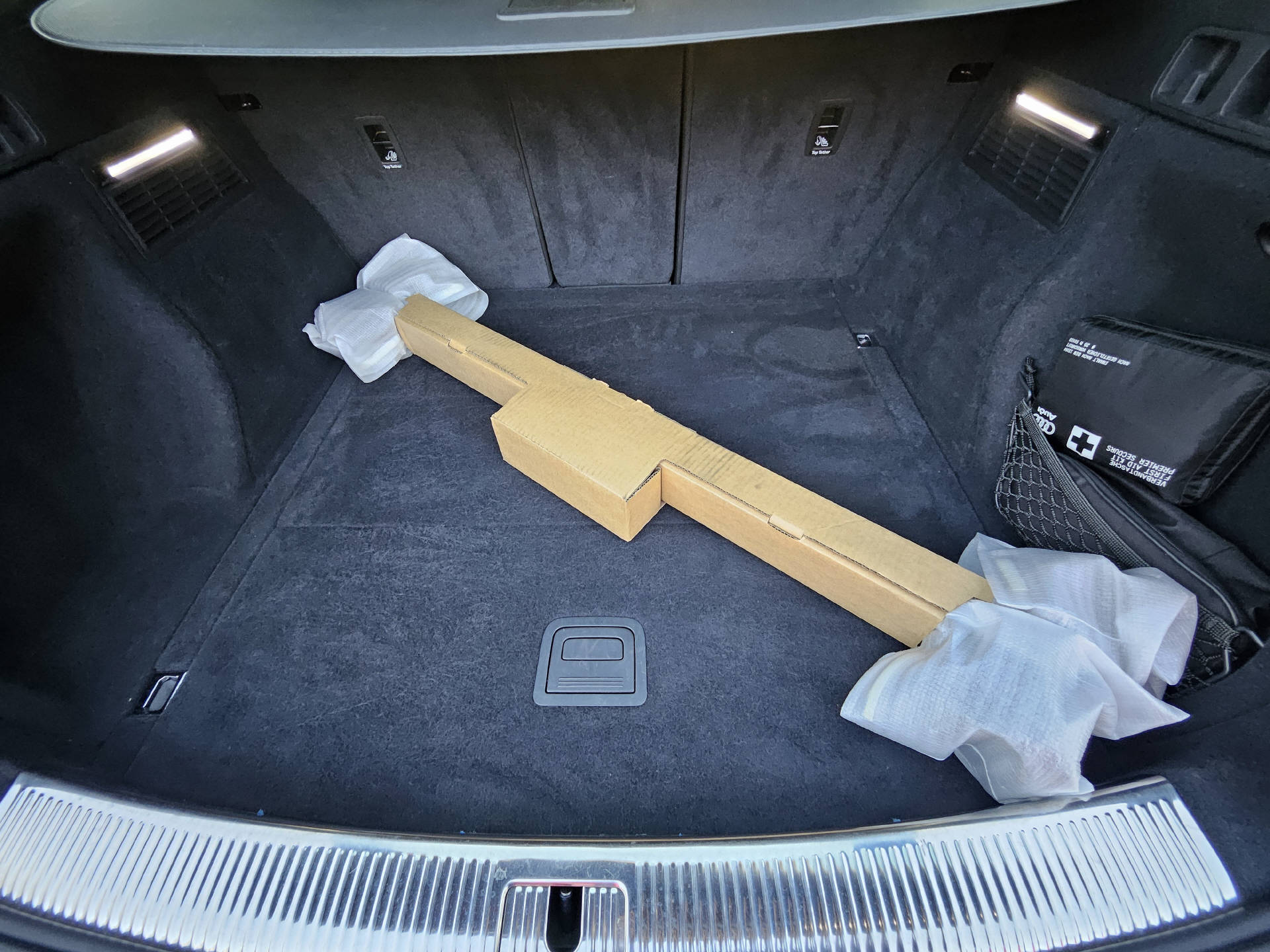 AUDI Q5 2.0 40 TDI quattro S-Tronic * Frisch ab MFK * Frisch ab Service *-image-19