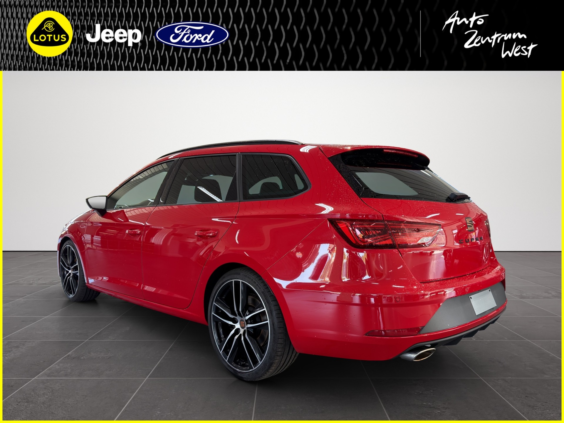 SEAT Leon ST 2.0 Eco TSI Swiss Cupra 4Drive DSG-image-2