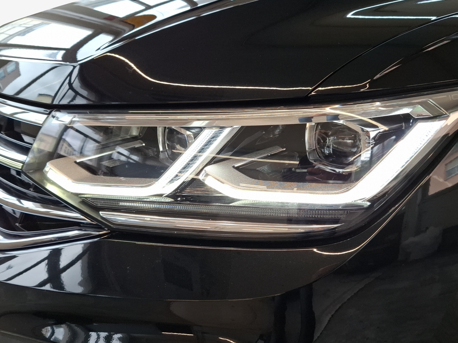 VW Tiguan Allspace 2.0TSI Life 4Motion DSG-image-15