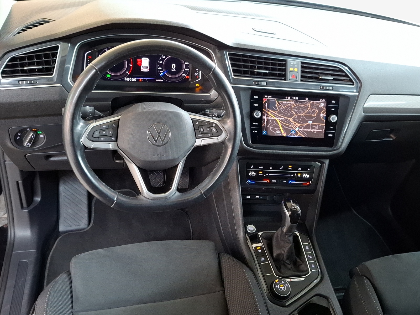 VW Tiguan Allspace 2.0TSI Life 4Motion DSG-image-8