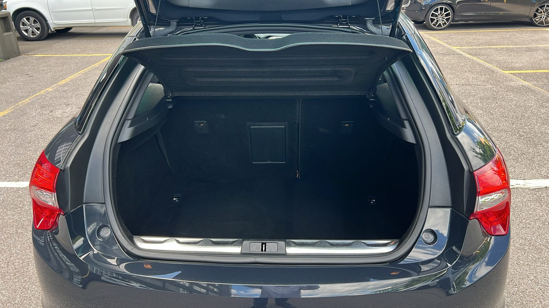 DS AUTOMOBILES DS5 1.6 Turbo SO Chic Automatic-image-19