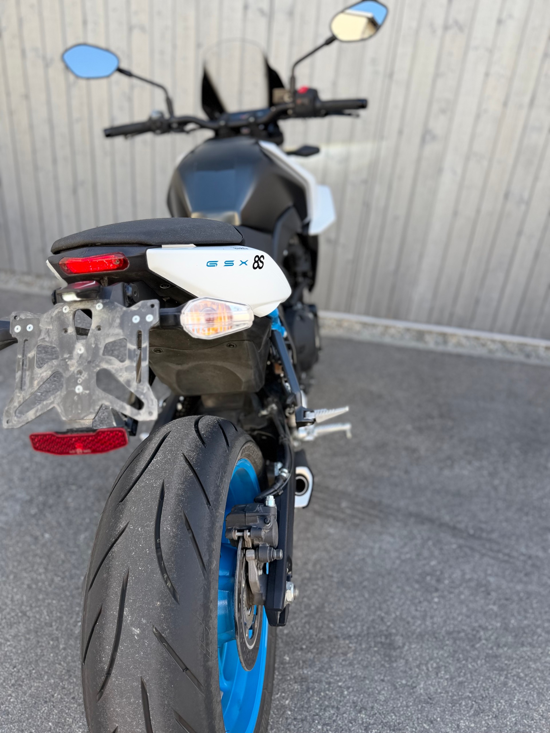 SUZUKI GSX 8 S-image-5