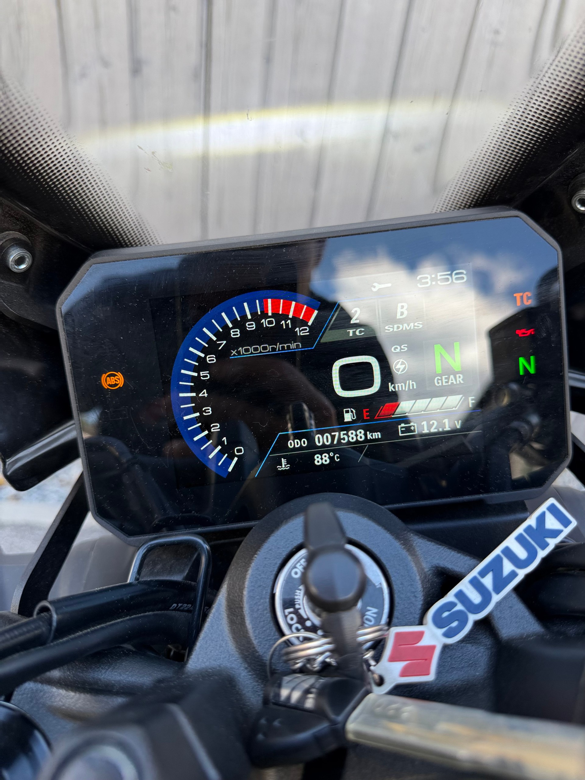 SUZUKI GSX 8 S-image-7