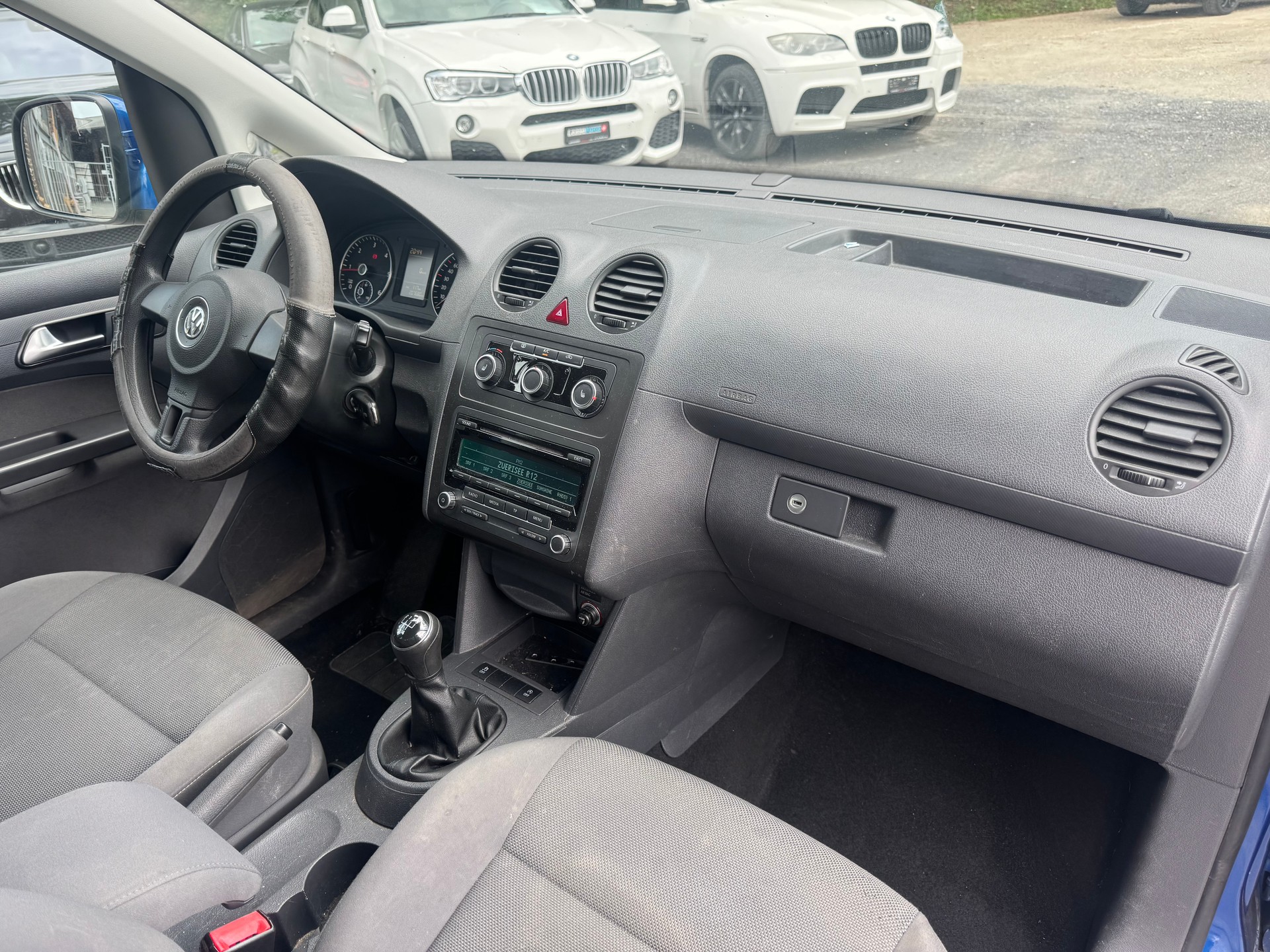 VW Caddy 1.6 TDI Blue Motion Technology Family-image-14