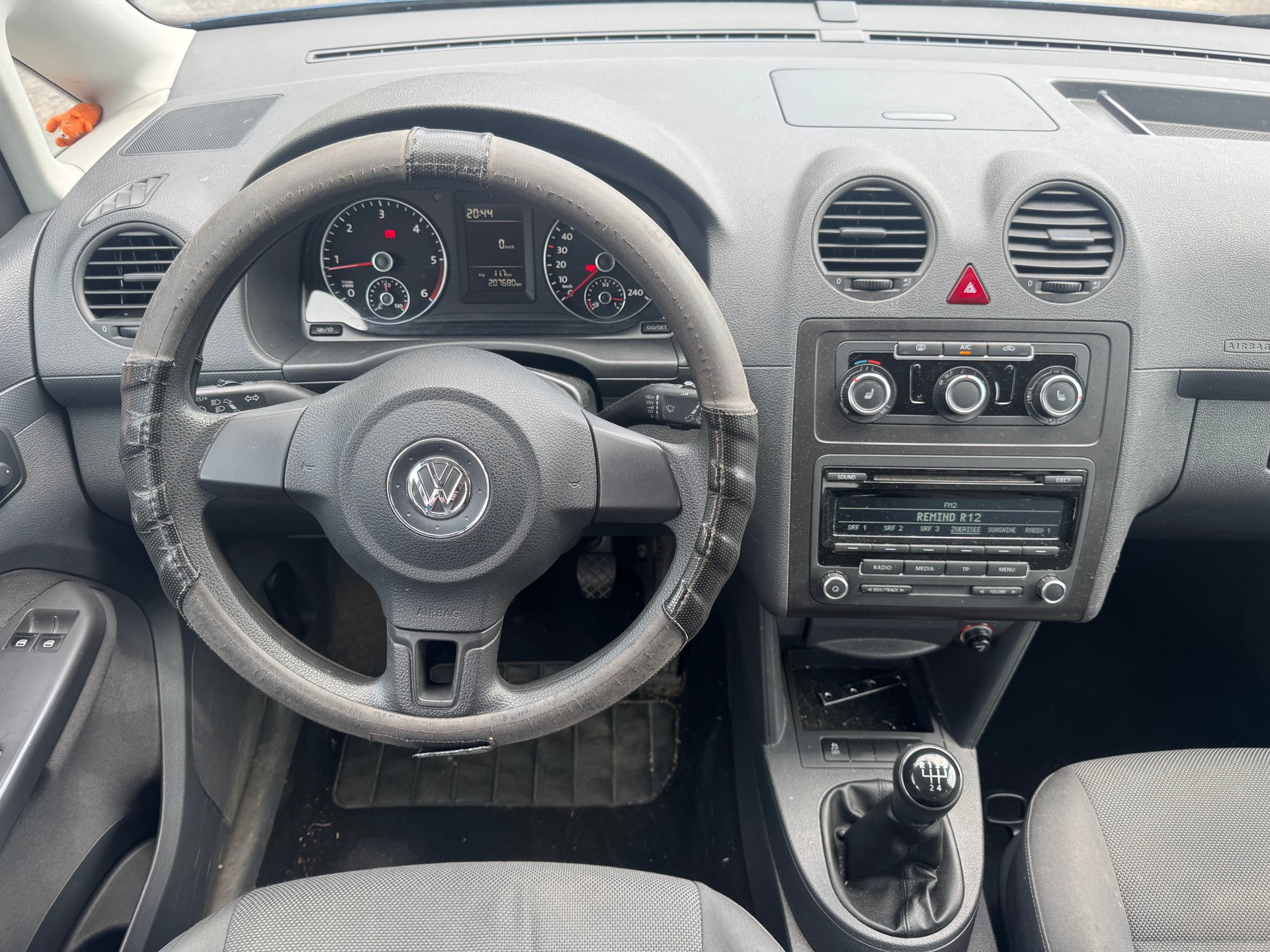 VW Caddy 1.6 TDI Blue Motion Technology Family-image-13