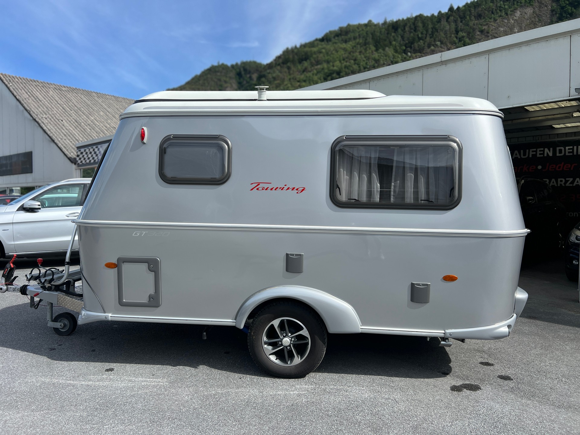 ERIBA Familia 320 GT Touring-image-2
