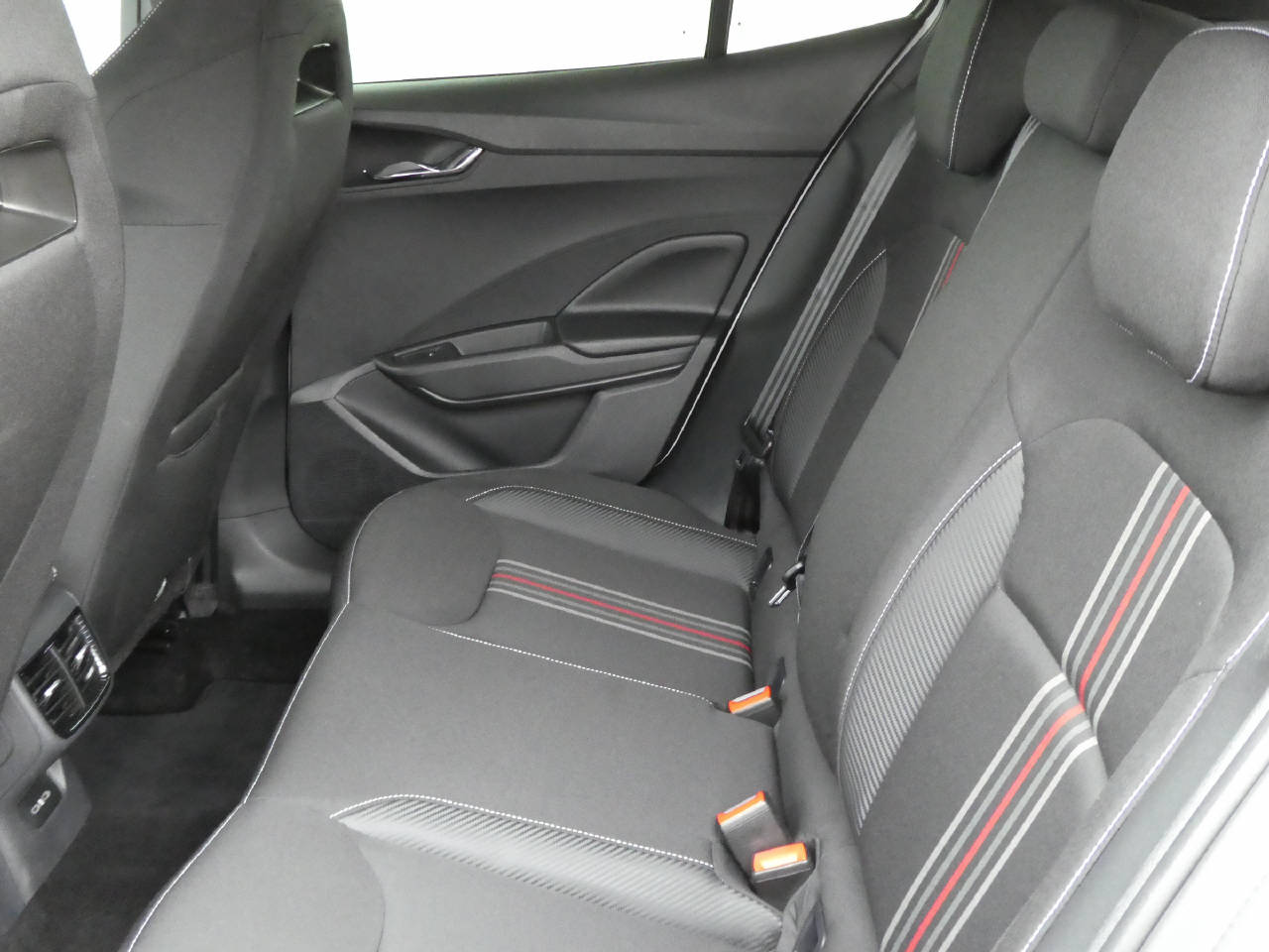 SKODA Fabia 1.0 TSI Monte Carlo DSG-image-10