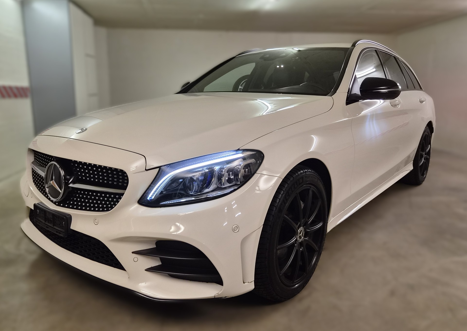 MERCEDES-BENZ C 220 d Swiss Star AMG Line 4M 9G-Tronic